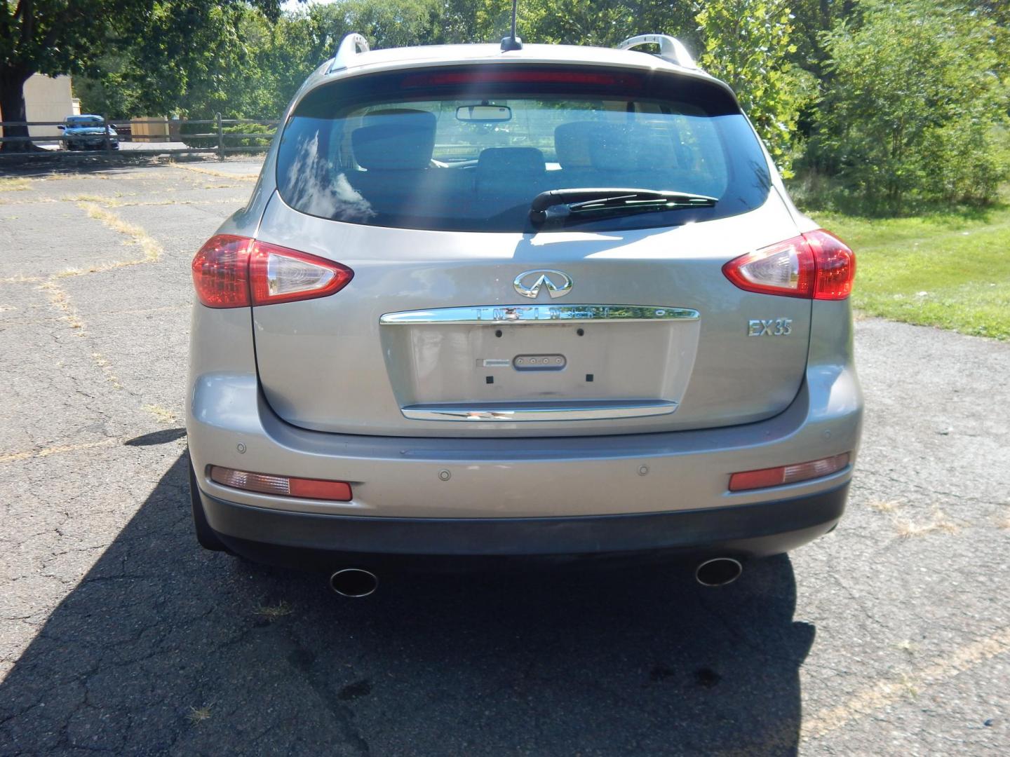 2008 Silver /Tan Infiniti EX EX35 AWD (JNKAJ09F18M) with an 3.5L V6 DOHC 24V engine, 5-Speed Automatic Overdrive transmission, located at 6528 Lower York Road, New Hope, PA, 18938, (215) 862-9555, 40.358707, -74.977882 - Here we have a very clean, Infiniti EX35 with a 3.5L V6 putting power to the ground via a smooth shifting AWD automatic transmission. Options include: beige paint, tan leather, wood trim, dual power seats, heated front seats, power sunroof, power folding rear seats, dual climate controls, push butto - Photo#9