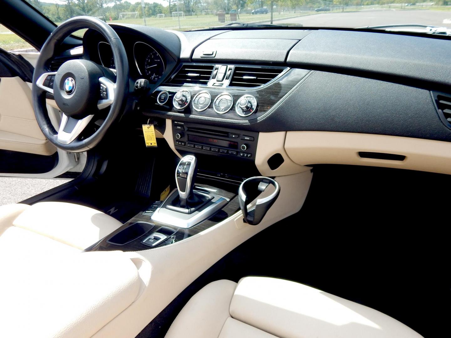 2016 White /Beige BMW Z4 sDrive28i (WBALL5C54G5) with an 2.0L L4 DOHC 16V TURBO engine, Automatic transmission, located at 6528 Lower York Road, New Hope, PA, 18938, (215) 862-9555, 40.358707, -74.977882 - Here we have a beautifully kept, 17k millage, BMW Z4 with a 2.0L Turbo 4 cylinder putting power to the rear wheels via a smooth shifting automatic transmission. Options include: white paint, beige leather interior, wood trim, 2 master keys, cruise control, tilt steering wheel, power windows/locks/mi - Photo#18