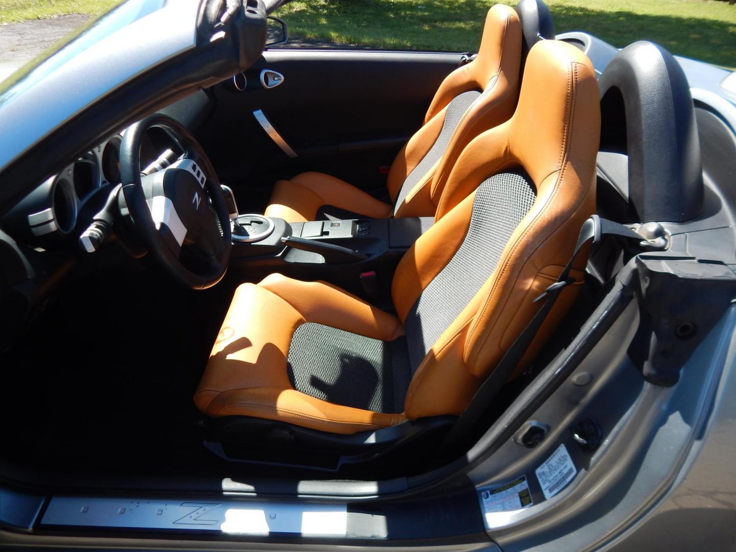 2004 Silver /Tan Nissan 350Z Enthusiast Roadster (JN1AZ36A14M) with an 3.5L V6 DOHC 24V engine, 6-Speed Manual Overdrive transmission, located at 6528 Lower York Road, New Hope, PA, 18938, (215) 862-9555, 40.358707, -74.977882 - Here we have a very fun to drive, Convertible Nissan 350z with a 3.5L V6 putting power to the rear wheels via a smooth shifting automatic transmission. Options include: tan leather sport seats, power seats, power convertible top, heat, A/C, AM/FM/CD/TAPE radio, navigation, tilt steering wheel, power - Photo#22