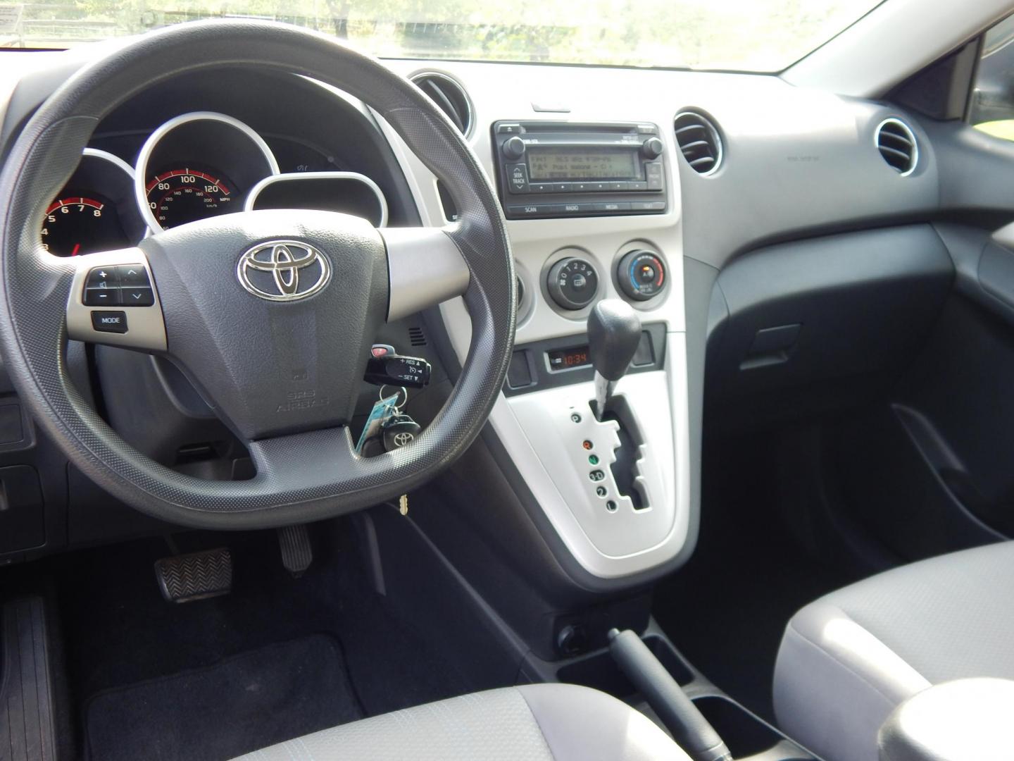 2013 Blue /Gray Toyota Matrix L (2T1KU4EE5DC) with an 1.8L L4 DOHC 16V engine, Automatic transmission, located at 6528 Lower York Road, New Hope, PA, 18938, (215) 862-9555, 40.358707, -74.977882 - Here we have a Toyota Matrix L with a 1.8L inline 4 cylinder putting power to the front wheels via an automatic transmission. Options include: gray cloth seats, heat and cold AC, front and rear windshield defrost, AM/FM/CD/MEDIA radio, cruise control, tilt steering wheel, traction control, power win - Photo#11