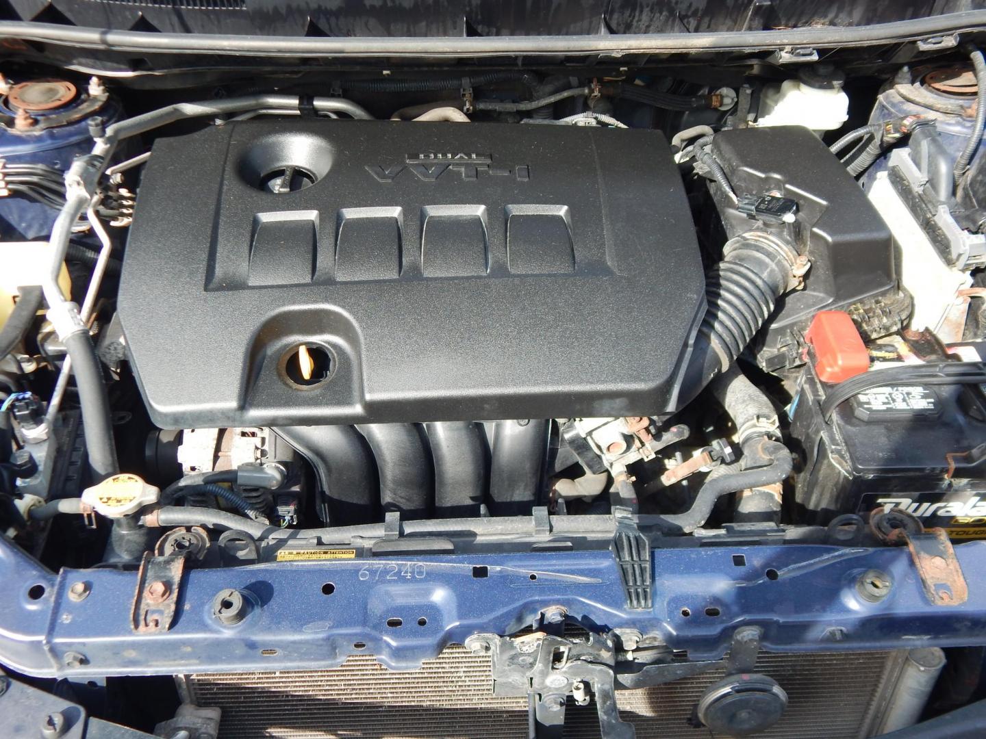 2013 Blue /Gray Toyota Matrix L (2T1KU4EE5DC) with an 1.8L L4 DOHC 16V engine, Automatic transmission, located at 6528 Lower York Road, New Hope, PA, 18938, (215) 862-9555, 40.358707, -74.977882 - Here we have a Toyota Matrix L with a 1.8L inline 4 cylinder putting power to the front wheels via an automatic transmission. Options include: gray cloth seats, heat and cold AC, front and rear windshield defrost, AM/FM/CD/MEDIA radio, cruise control, tilt steering wheel, traction control, power win - Photo#16