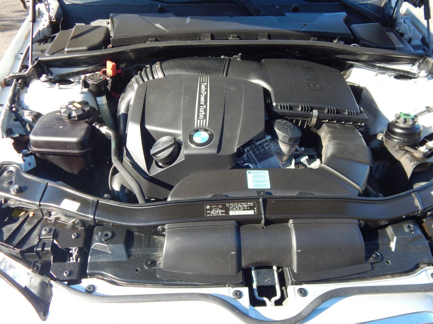 2011 Silver /Black BMW 3-Series 335i Convertible (WBADX7C50BE) with an 3.0L L6 DOHC 24V engine, Automatic transmission, located at 6528 Lower York Road, New Hope, PA, 18938, (215) 862-9555, 40.358707, -74.977882 - Here we have a very nice BMW 335i hard top convertible with a 3.0L turbo six cylinder engine putting power to the rear wheels via a smooth shifting automatic transmission. Options include: black leather, wood trim, dual power seats, heated seats, dual climate controls, AM/FM/CD/AUX radio, automatic - Photo#25