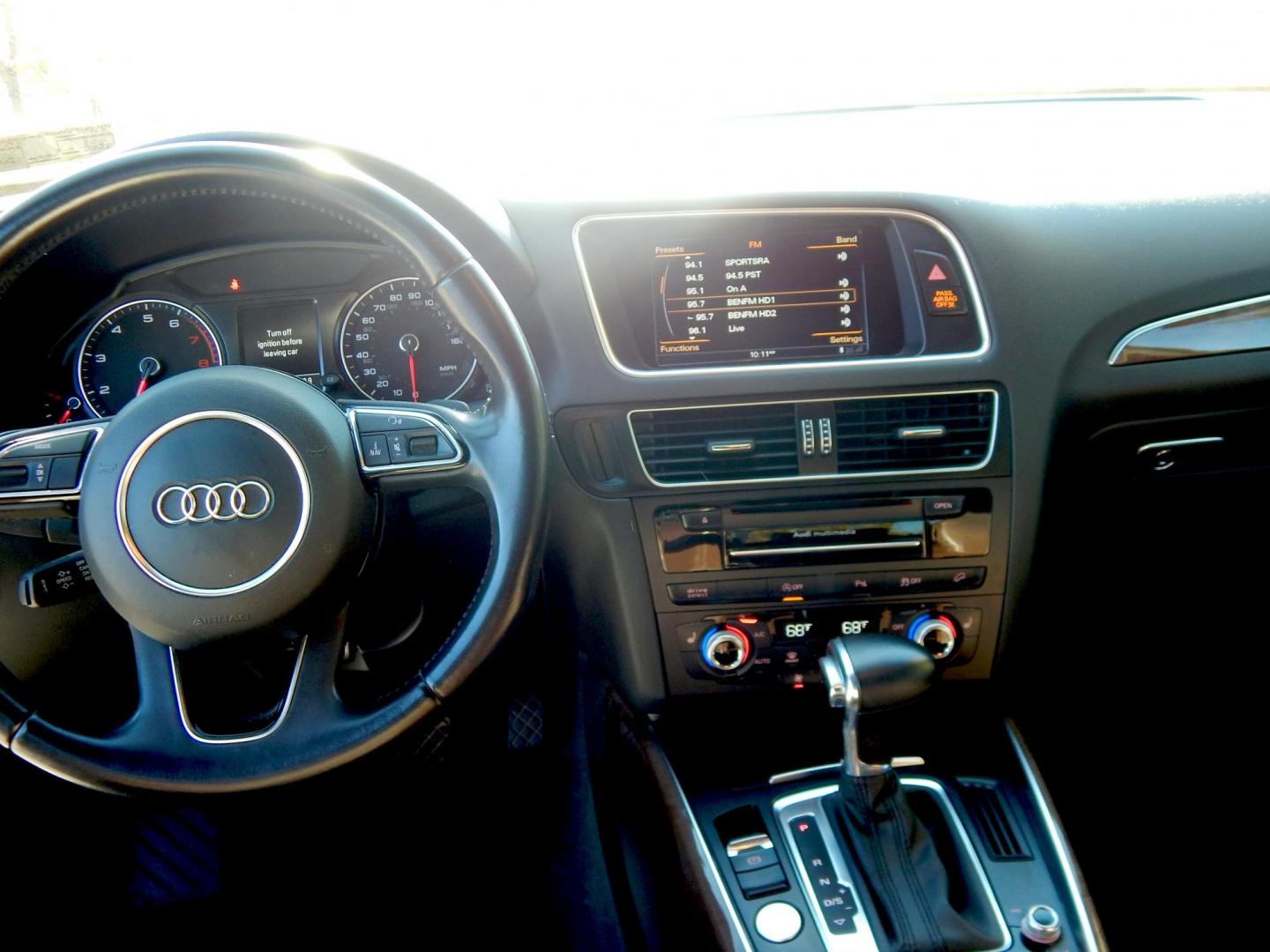 2016 Blue /Brown Audi Q5 3.0T Premium Plus quattro (WA1D7AFP9GA) with an 3.0L V6 DOHC 24V engine, 8A transmission, located at 6528 Lower York Road, New Hope, PA, 18938, (215) 862-9555, 40.358707, -74.977882 - Here we have a very nice 2016 Audi Q5 with a 3.0L V6 supercharged engine putting power to all four wheels via a smooth shifting automatic transmission. Options include: brown leather, power seats, heated front seats, panoramic sunroof, dual climate controls, push button start, navigation, AM/FM/CD/B - Photo#11