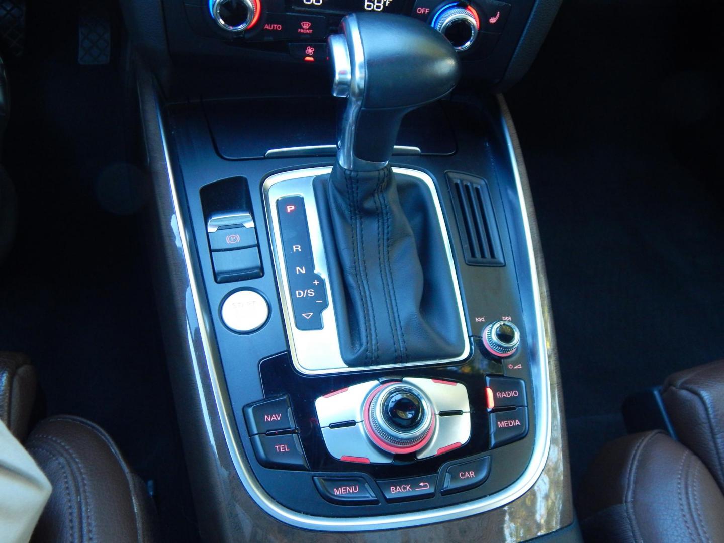 2016 Blue /Brown Audi Q5 3.0T Premium Plus quattro (WA1D7AFP9GA) with an 3.0L V6 DOHC 24V engine, 8A transmission, located at 6528 Lower York Road, New Hope, PA, 18938, (215) 862-9555, 40.358707, -74.977882 - Here we have a very nice 2016 Audi Q5 with a 3.0L V6 supercharged engine putting power to all four wheels via a smooth shifting automatic transmission. Options include: brown leather, power seats, heated front seats, panoramic sunroof, dual climate controls, push button start, navigation, AM/FM/CD/B - Photo#23