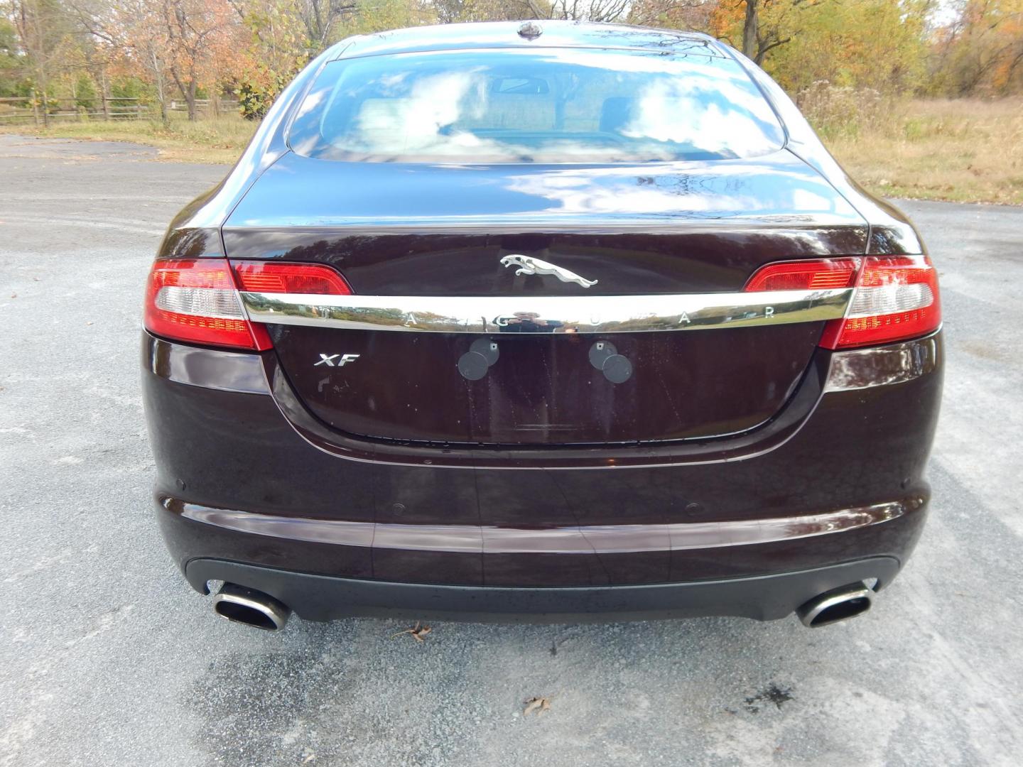 2011 Black /Tan Jaguar XF-Series XF Premium (SAJWA0GBXBL) with an 5.0L V8 DOHC 32V engine, 6-Speed Automatic transmission, located at 6528 Lower York Road, New Hope, PA, 18938, (215) 862-9555, 40.358707, -74.977882 - Here we have a very good looking and driving, ONE OWNER/NO ACCIDENTS, Jaguar XF with a 5.0L V8 putting power to the rear wheels via a smooth shifting automatic transmission. Options include: very nice paint color almost a purple/plum/red color not black, tan leather, wood trim, sunroof, power seats, - Photo#7