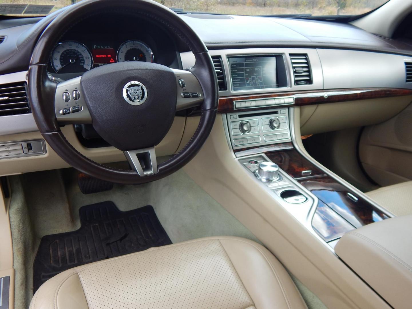 2011 Black /Tan Jaguar XF-Series XF Premium (SAJWA0GBXBL) with an 5.0L V8 DOHC 32V engine, 6-Speed Automatic transmission, located at 6528 Lower York Road, New Hope, PA, 18938, (215) 862-9555, 40.358707, -74.977882 - Here we have a very good looking and driving, ONE OWNER/NO ACCIDENTS, Jaguar XF with a 5.0L V8 putting power to the rear wheels via a smooth shifting automatic transmission. Options include: very nice paint color almost a purple/plum/red color not black, tan leather, wood trim, sunroof, power seats, - Photo#11