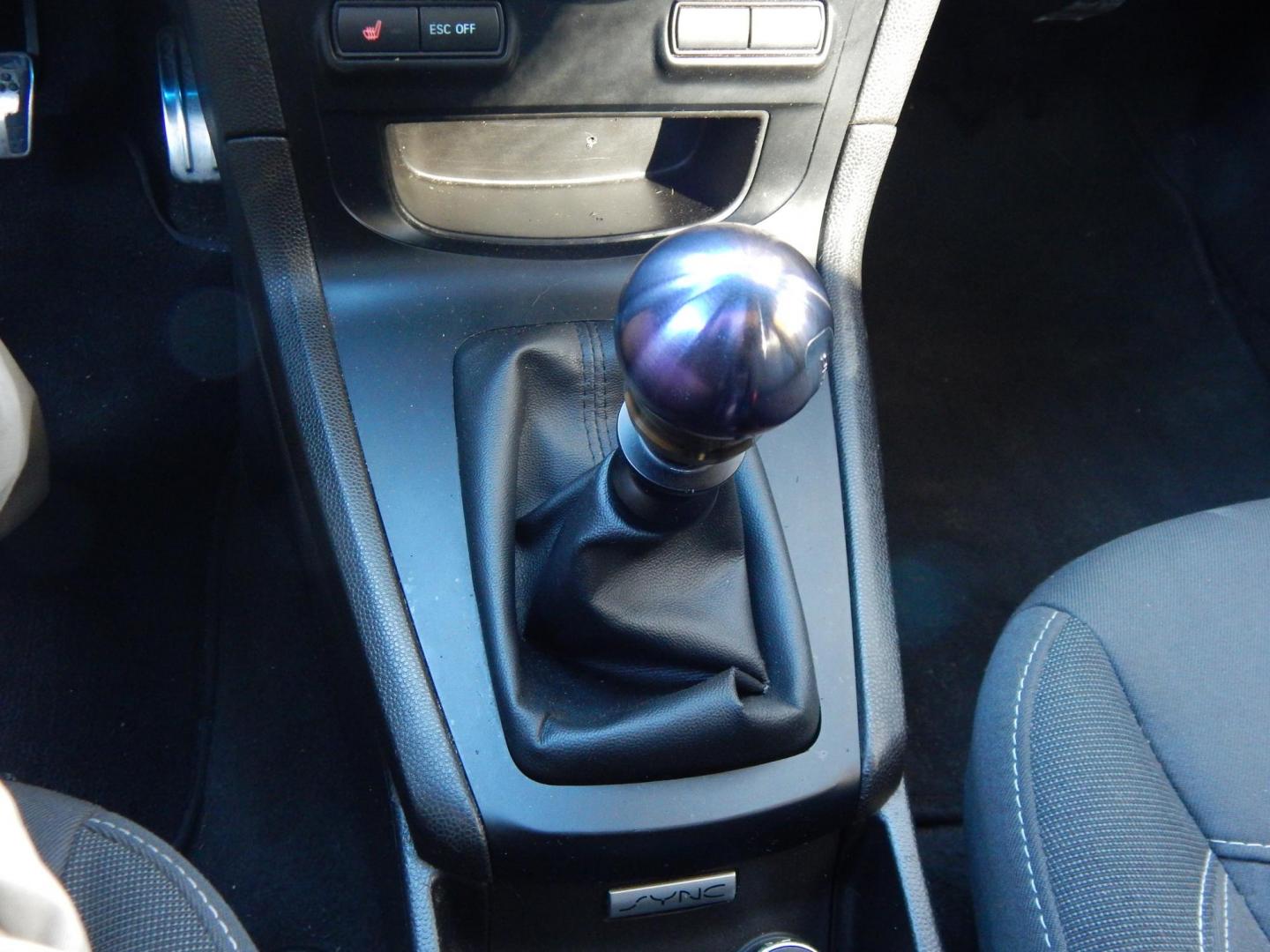 2016 Gray /Black Ford Fiesta ST Hatchback (3FADP4GX1GM) with an 1.6L Turbo engine, 6M transmission, located at 6528 Lower York Road, New Hope, PA, 18938, (215) 862-9555, 40.358707, -74.977882 - Here we have a very fun to drive, Ford Fiesta ST with a 1.6L turbo engine putting power to the front wheels via a 6 speed manual transmission. Options include: black cloth, heated front seats, AC/heat, AM/FM/CD/SAT/BLUETOOTH radio, cruise control, tilt steering wheel, automatic headlights, power win - Photo#21