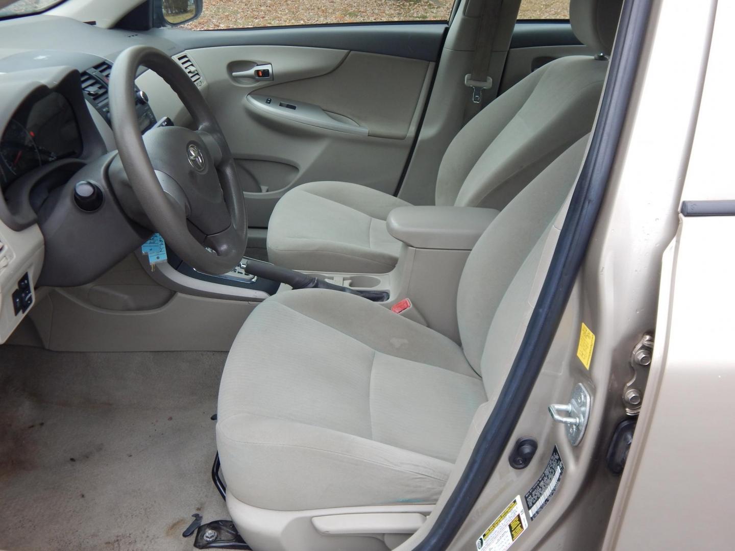 2010 Gold /Tan cloth Toyota Corolla Base 4-Speed AT (2T1BU4EE9AC) with an 1.8L L4 DOHC 16V engine, 4-Speed Automatic transmission, located at 6528 Lower York Road, New Hope, PA, 18938, (215) 862-9555, 40.358707, -74.977882 - Here is a clean, ONE OWNER great running 2010 Toyota Corolla in Gokld with tan cloth interior, front, side, and rear airbags, AM/FM/6Cd player AUX, 1.8 Liter I4 automatic transmission, FWD, PA inspected thru to 08/26, rear defrost, traction control, 4 Goodyear tires in good condition, Price excludes - Photo#9