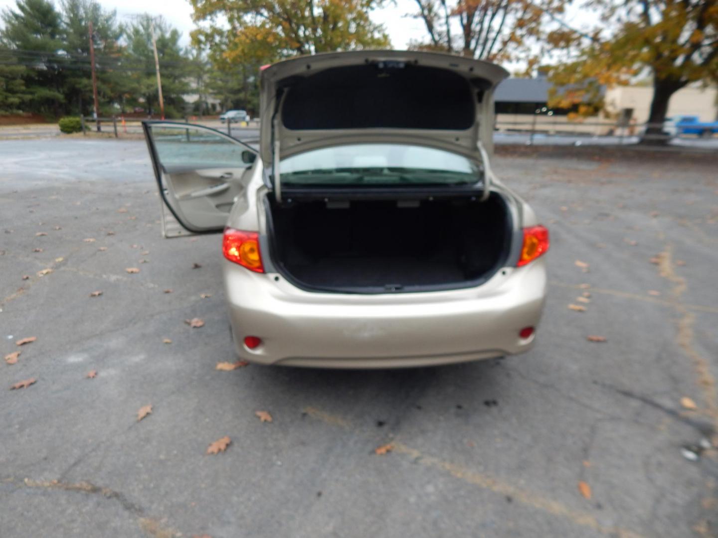 2010 Gold /Tan cloth Toyota Corolla Base 4-Speed AT (2T1BU4EE9AC) with an 1.8L L4 DOHC 16V engine, 4-Speed Automatic transmission, located at 6528 Lower York Road, New Hope, PA, 18938, (215) 862-9555, 40.358707, -74.977882 - Here is a clean, ONE OWNER great running 2010 Toyota Corolla in Gokld with tan cloth interior, front, side, and rear airbags, AM/FM/6Cd player AUX, 1.8 Liter I4 automatic transmission, FWD, PA inspected thru to 08/26, rear defrost, traction control, 4 Goodyear tires in good condition, Price excludes - Photo#22