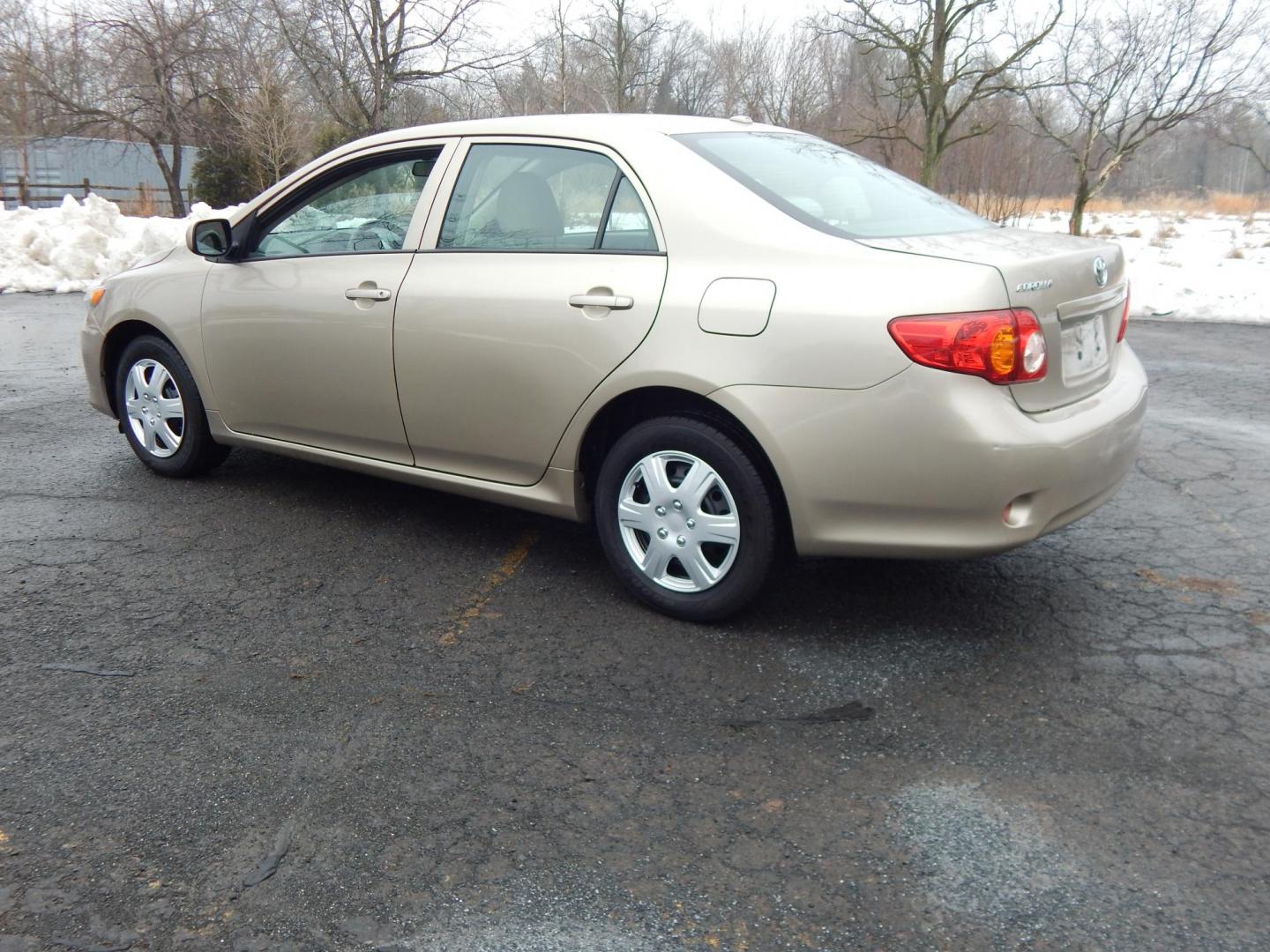 2010 Gold /Tan cloth Toyota Corolla Base 4-Speed AT (2T1BU4EE9AC) with an 1.8L L4 DOHC 16V engine, 4-Speed Automatic transmission, located at 6528 Lower York Road, New Hope, PA, 18938, (215) 862-9555, 40.358707, -74.977882 - Here is a clean, ONE OWNER great running 2010 Toyota Corolla in Gold with tan cloth interior, front, side, and rear airbags, AM/FM/6Cd player AUX, 1.8 Liter I4 automatic transmission, FWD, PA inspected thru to 08/26, rear defrost, traction control, 4 Goodyear tires in good condition, Price excludes - Photo#2
