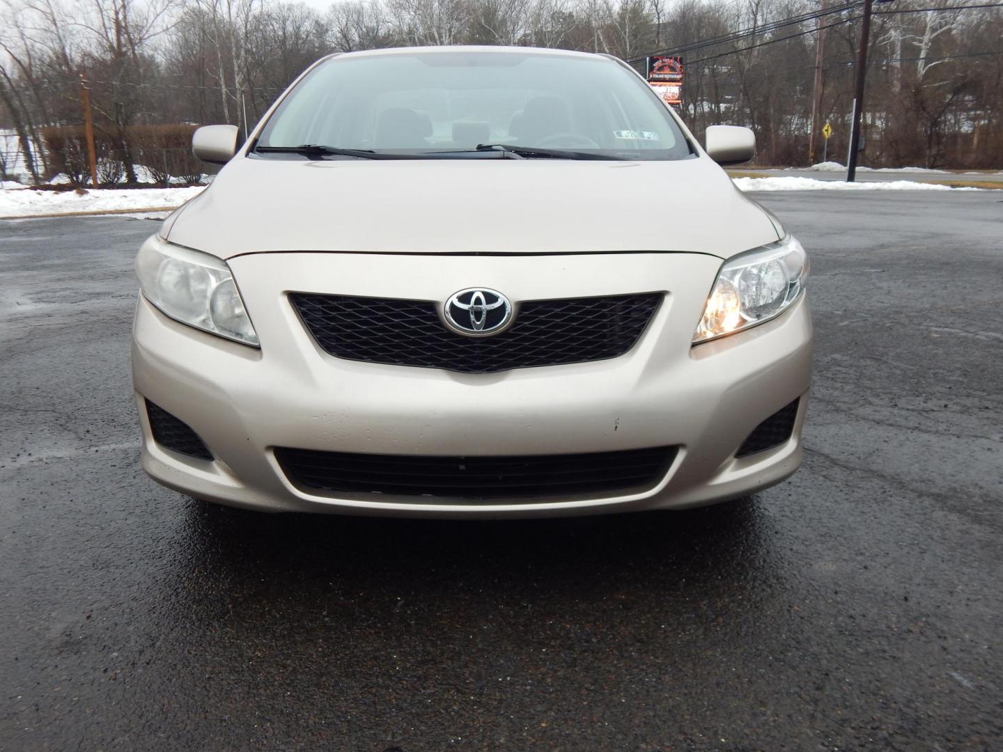 2010 Gold /Tan cloth Toyota Corolla Base 4-Speed AT (2T1BU4EE9AC) with an 1.8L L4 DOHC 16V engine, 4-Speed Automatic transmission, located at 6528 Lower York Road, New Hope, PA, 18938, (215) 862-9555, 40.358707, -74.977882 - Here is a clean, ONE OWNER great running 2010 Toyota Corolla in Gold with tan cloth interior, front, side, and rear airbags, AM/FM/6Cd player AUX, 1.8 Liter I4 automatic transmission, FWD, PA inspected thru to 08/26, rear defrost, traction control, 4 Goodyear tires in good condition, Price excludes - Photo#21