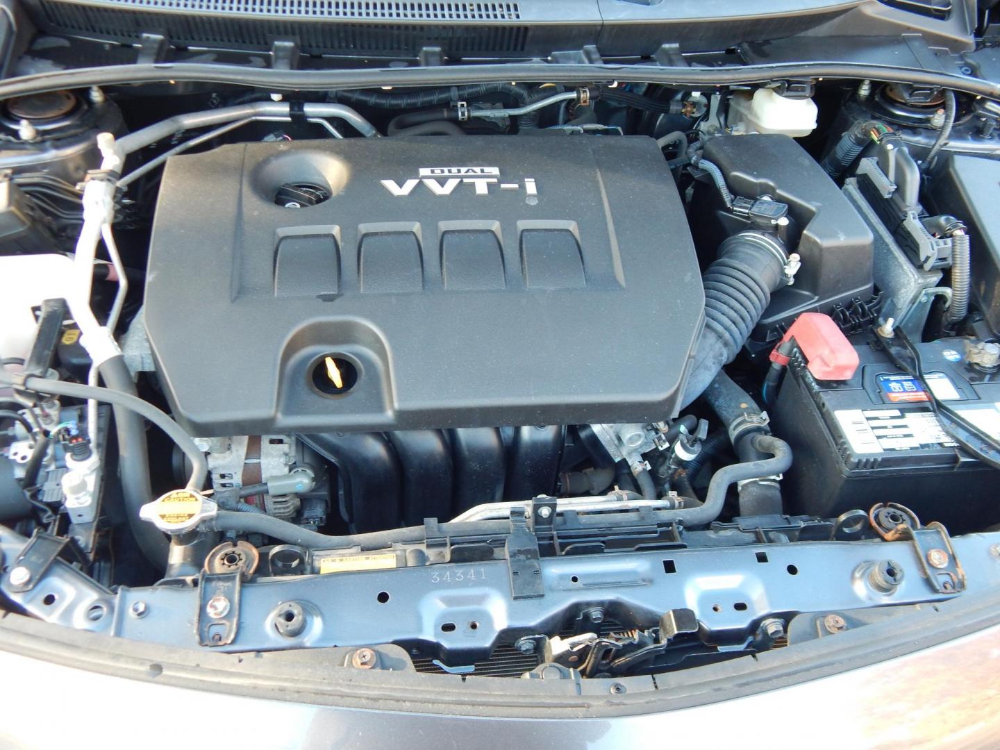 2009 Gray /Gray Toyota Corolla LE (JTDBL40E399) with an 1.8L L4 DOHC 16V engine, 5-Speed Automatic Overdrive transmission, located at 6528 Lower York Road, New Hope, PA, 18938, (215) 862-9555, 40.358707, -74.977882 - Here we have a one family owned Toyota Corolla with a 1.8L 4 cylinder engine putting power to the front wheels via an automatic transmission. Options include: gray cloth, keyless entry, manual moving seats, AC, heat, front window defrost, rear window defrost, AM/FM/CD/SAT/AUX radio, cruise control, - Photo#9