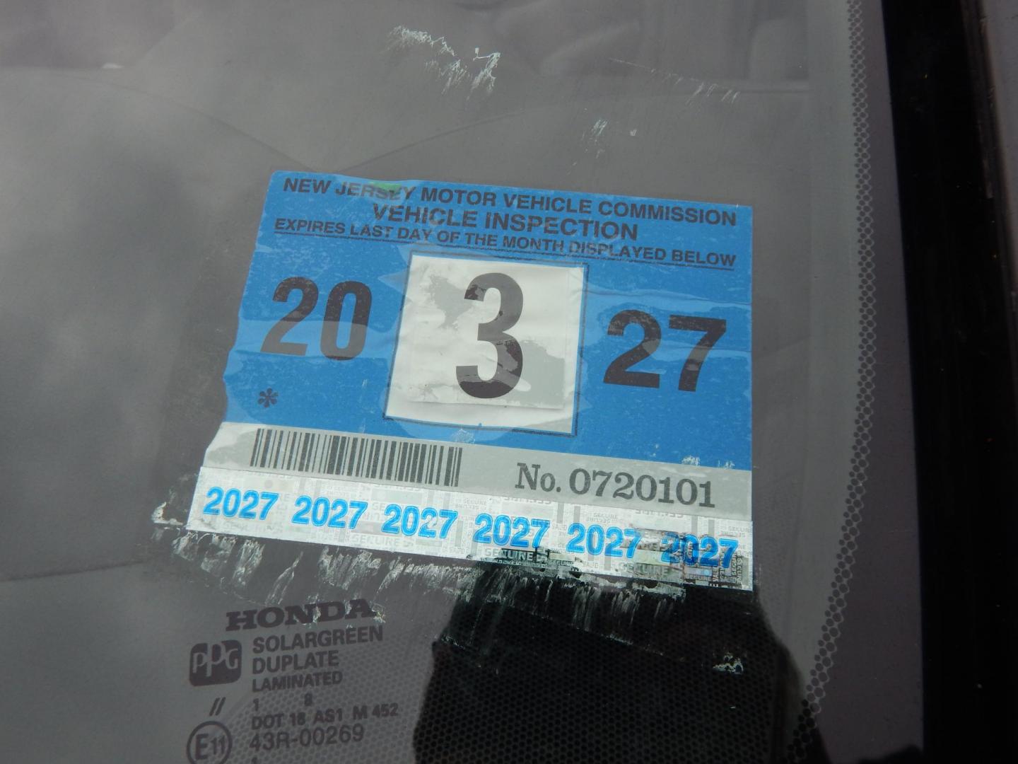 2008 Blue /Gray Honda Civic LX Sedan (1HGFA15528L) with an 1.8L L4 SOHC 16V engine, 5-Speed Manual Overdrive transmission, located at 6528 Lower York Road, New Hope, PA, 18938, (215) 862-9555, 40.358707, -74.977882 - Here we have a ONE OWNER, Honda Civic with a 1.8L inline 4 cylinder engine putting power to the front wheels via a smooth shifting 5 speed manual transmission. Options include: gray cloth, manual seats, AC, heat, AM/FM/CD/AUX radio, tilt steering wheel, cruise control, power windows/locks/mirrors an - Photo#20