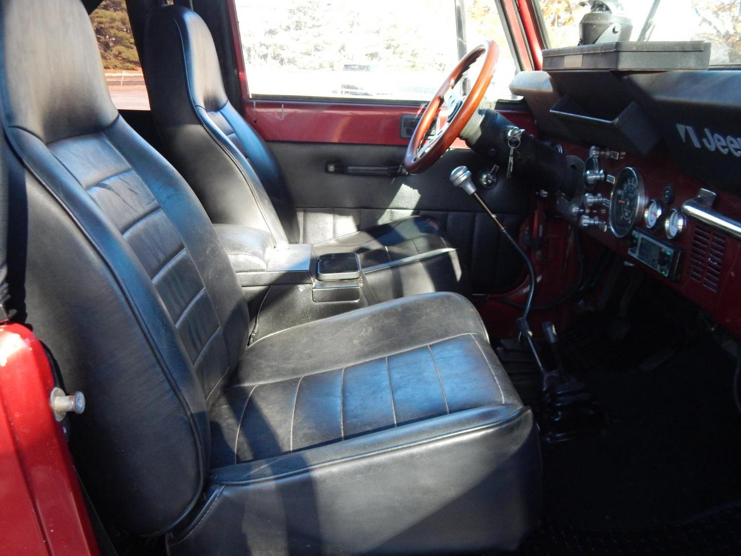 1984 Burgundy /Black Jeep CJ7 Renegade (1JCCM87A7ET) with an 4.2L L6 OHV engine, 4-Speed manual transmission, located at 6528 Lower York Road, New Hope, PA, 18938, (215) 862-9555, 40.358707, -74.977882 - Photo#11