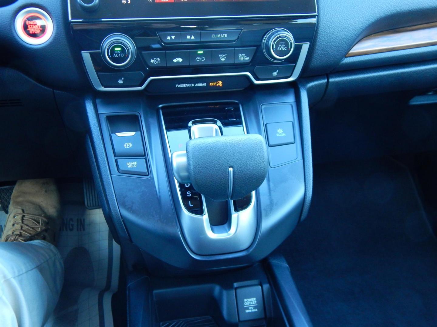 2019 White /Tan Honda CR-V EX AWD (5J6RW2H57KL) with an 1.5L L4 16V DOHC TURBO engine, CVT transmission, located at 6528 Lower York Road, New Hope, PA, 18938, (215) 862-9555, 40.358707, -74.977882 - Here we have a very clean, low millage, Honda CRV with a 1.5L inline 4 cylinder engine putting power to an automatic AWD transmission. Options include: tan cloth, drivers power seat, sunroof, heated front seats, dual climate controls, AM/FM/SIR/BLUETOOTH radio, back up camera, tilt steering wheel, p - Photo#21