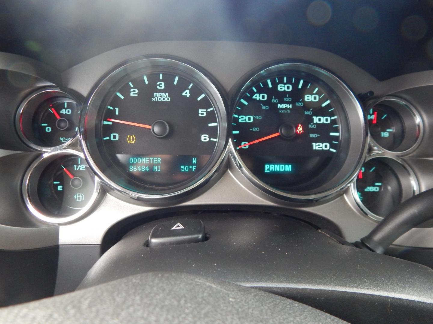 2010 Blue /Black Chevrolet Silverado 1500 LT1 Crew Cab 4WD (3GCRKSE31AG) with an 5.3L V8 OHV 16V FFV engine, 4-Speed Automatic transmission, located at 6528 Lower York Road, New Hope, PA, 18938, (215) 862-9555, 40.358707, -74.977882 - Here we have a Chevrolet Silverado 1500 with a 5.3L V8 putting power to the ground via an automatic 4x4 transmission. Options include: black leather, power sliding drivers seat, dual climate controls, AM/FM/CD/AUX radio, tilt steering wheel, automatic headlights, cruise control, power windows/locks/ - Photo#19