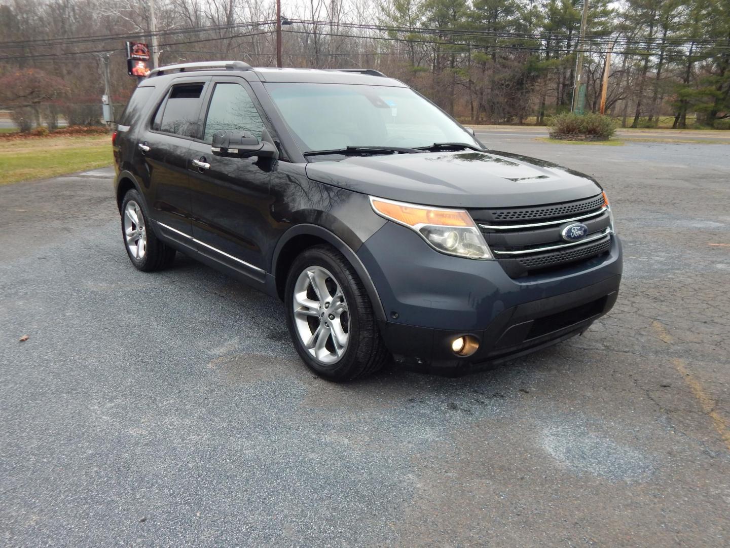 2014 Black /Tan Ford Explorer Limited 4WD (1FM5K8F87EG) with an 3.5L V6 DOHC 24V engine, 6-Speed Automatic transmission, located at 6528 Lower York Road, New Hope, PA, 18938, (215) 862-9555, 40.358707, -74.977882 - Here we have a Ford Explore Limited with a 3.5L V6 putting power to all four wheels via an automatic transmission. Options include: tan leather seats, power front seats, heated and cooled front seats, heated steering wheel, dual climate controls, AM/FM/CD/SIR/BT radio, push button start, power tilt - Photo#7