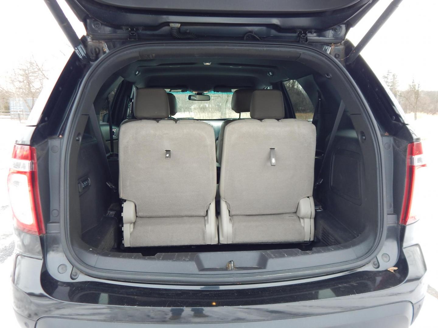 2014 Black /Tan Ford Explorer Limited 4WD (1FM5K8F87EG) with an 3.5L V6 DOHC 24V engine, 6-Speed Automatic transmission, located at 6528 Lower York Road, New Hope, PA, 18938, (215) 862-9555, 40.358707, -74.977882 - Here we have a Ford Explore Limited with a 3.5L V6 putting power to all four wheels via an automatic transmission. Options include: tan leather seats, power front seats, heated and cooled front seats, heated steering wheel, dual climate controls, AM/FM/CD/SIR/BT radio, push button start, power tilt - Photo#20