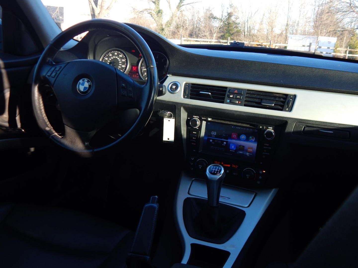 2006 Gray /Black BMW 3-Series 325xi Sedan (WBAVD135X6K) with an 3.0L L6 DOHC 24V engine, Manual transmission, located at 6528 Lower York Road, New Hope, PA, 18938, (215) 862-9555, 40.358707, -74.977882 - Here we have a BMW 3 series with a 3.0L inline 6 cylinder engine putting power to the ground via a AWD 6 speed manual transmission. Options include: black leather, wood trim, aftermarket radio, manual moving seats, sunroof, dual climate controls, tilt steering wheel, cruise control, automatic headli - Photo#14