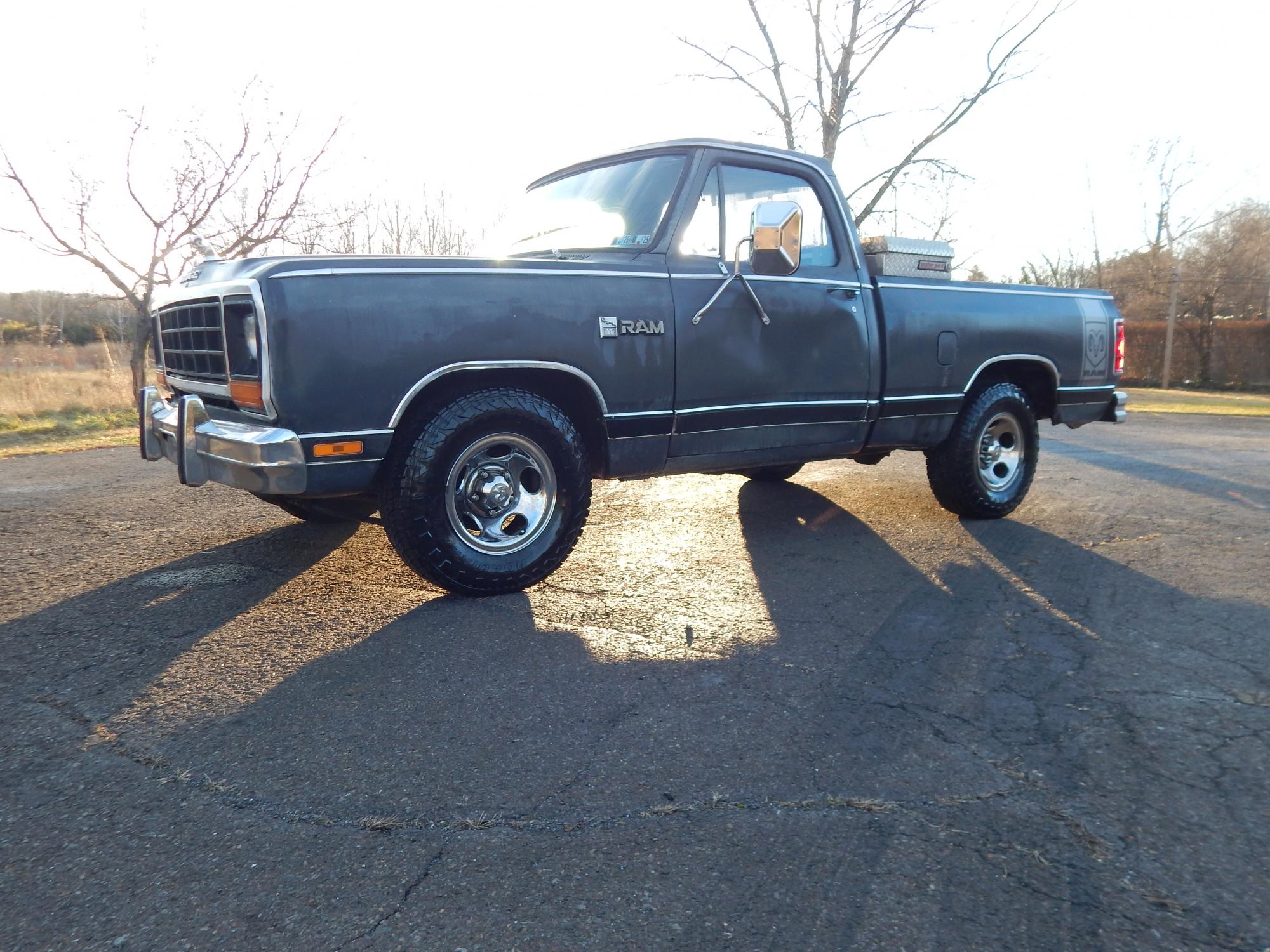 photo of 1985 Dodge D150 2WD