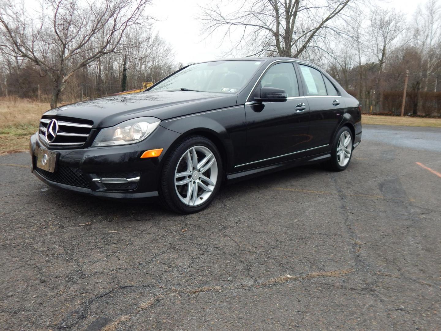 2014 Black /Tan Mercedes-Benz C-Class C300 4MATIC Sport Sedan (WDDGF8AB6EA) with an 3.0L V6 DOHC 24V engine, 7-Speed Automatic transmission, located at 6528 Lower York Road, New Hope, PA, 18938, (215) 862-9555, 40.358707, -74.977882 - Here we have a very nice Mercedes C300 with a V6 putting power to all four wheels via an automatic transmission. Options include: tan leather, wood trim, power seats, sunroof, heated front seats, AM/FM/CD/SIR/BLUETOOTH radio, Harman/Kardon speakers, dual climate controls, automatic headlights, fog l - Photo#0