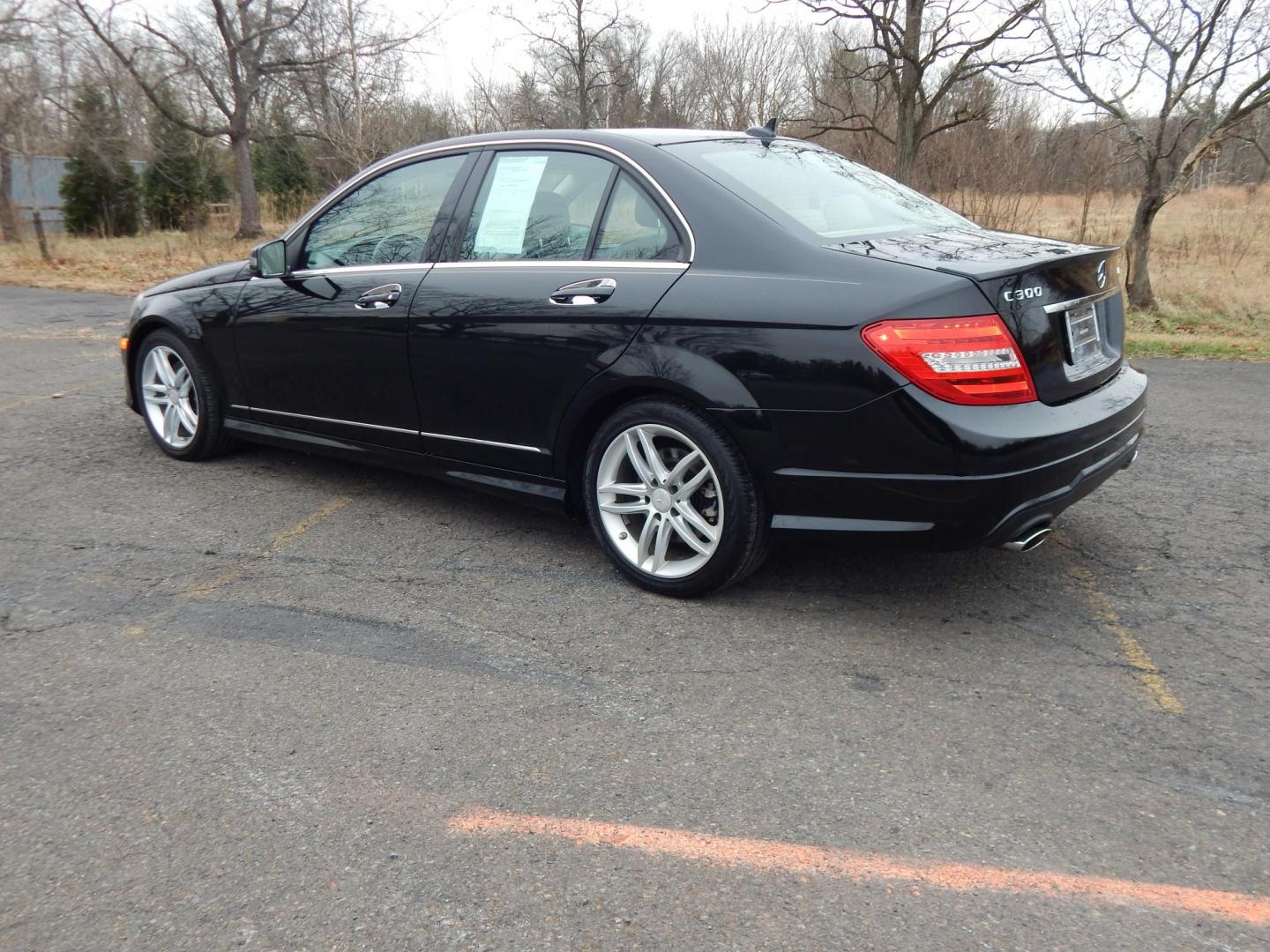 2014 Black /Tan Mercedes-Benz C-Class C300 4MATIC Sport Sedan (WDDGF8AB6EA) with an 3.0L V6 DOHC 24V engine, 7-Speed Automatic transmission, located at 6528 Lower York Road, New Hope, PA, 18938, (215) 862-9555, 40.358707, -74.977882 - Here we have a very nice Mercedes C300 with a V6 putting power to all four wheels via an automatic transmission. Options include: tan leather, wood trim, power seats, sunroof, heated front seats, AM/FM/CD/SIR/BLUETOOTH radio, Harman/Kardon speakers, dual climate controls, automatic headlights, fog l - Photo#2