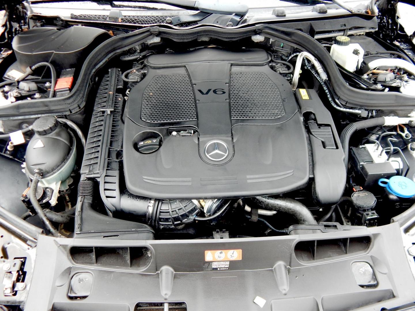 2014 Black /Tan Mercedes-Benz C-Class C300 4MATIC Sport Sedan (WDDGF8AB6EA) with an 3.0L V6 DOHC 24V engine, 7-Speed Automatic transmission, located at 6528 Lower York Road, New Hope, PA, 18938, (215) 862-9555, 40.358707, -74.977882 - Here we have a very nice Mercedes C300 with a V6 putting power to all four wheels via an automatic transmission. Options include: tan leather, wood trim, power seats, sunroof, heated front seats, AM/FM/CD/SIR/BLUETOOTH radio, Harman/Kardon speakers, dual climate controls, automatic headlights, fog l - Photo#19