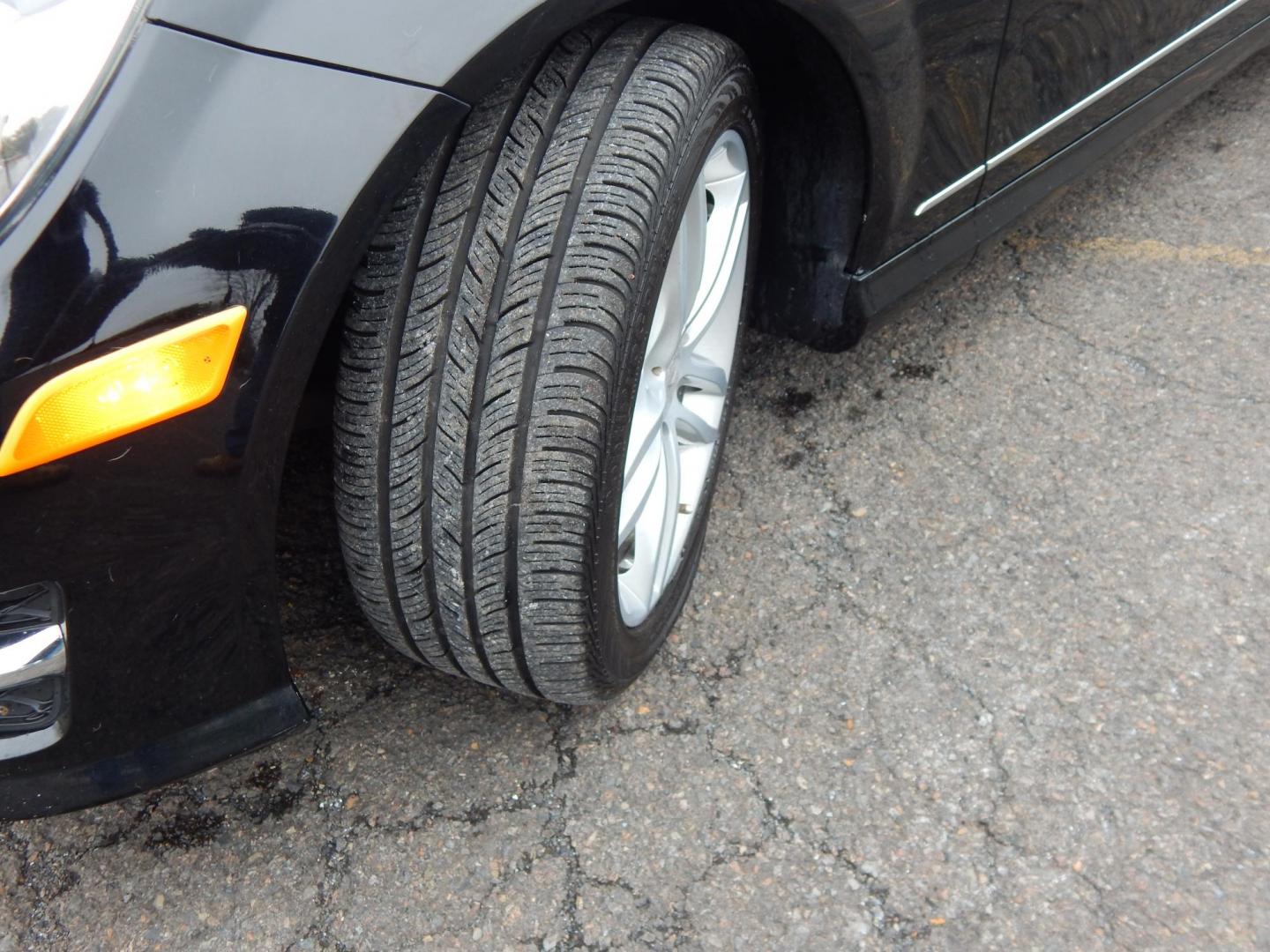 2014 Black /Tan Mercedes-Benz C-Class C300 4MATIC Sport Sedan (WDDGF8AB6EA) with an 3.0L V6 DOHC 24V engine, 7-Speed Automatic transmission, located at 6528 Lower York Road, New Hope, PA, 18938, (215) 862-9555, 40.358707, -74.977882 - Here we have a very nice Mercedes C300 with a V6 putting power to all four wheels via an automatic transmission. Options include: tan leather, wood trim, power seats, sunroof, heated front seats, AM/FM/CD/SIR/BLUETOOTH radio, Harman/Kardon speakers, dual climate controls, automatic headlights, fog l - Photo#21