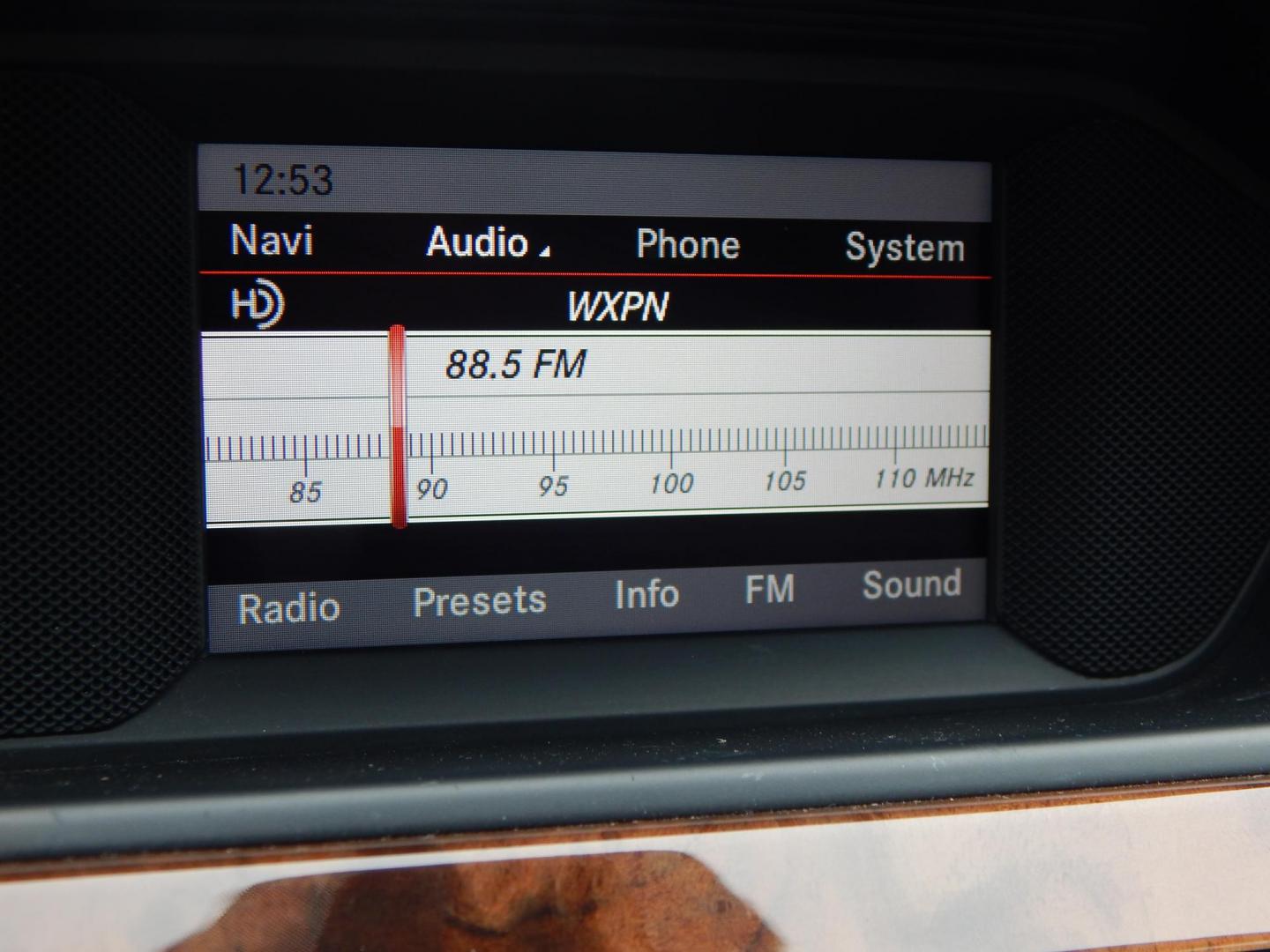 2014 Black /Tan Mercedes-Benz C-Class C300 4MATIC Sport Sedan (WDDGF8AB6EA) with an 3.0L V6 DOHC 24V engine, 7-Speed Automatic transmission, located at 6528 Lower York Road, New Hope, PA, 18938, (215) 862-9555, 40.358707, -74.977882 - Here we have a very nice Mercedes C300 with a V6 putting power to all four wheels via an automatic transmission. Options include: tan leather, wood trim, power seats, sunroof, heated front seats, AM/FM/CD/SIR/BLUETOOTH radio, Harman/Kardon speakers, dual climate controls, automatic headlights, fog l - Photo#27