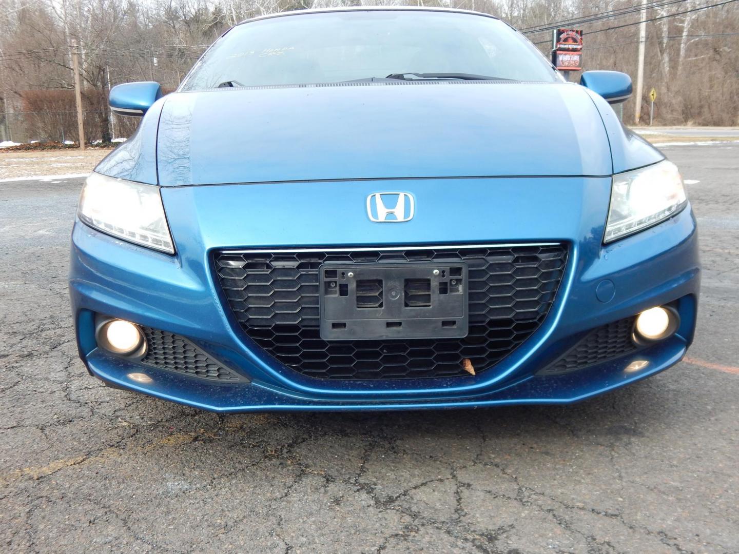 2013 Blue /black Honda CR-Z EX 6M (JHMZF1C60DS) with an 1.5L L4 SOHC 16V HYBRID engine, 6-Speed Manual transmission, located at 6528 Lower York Road, New Hope, PA, 18938, (215) 862-9555, 40.358707, -74.977882 - 2013 Honda CR-Z. EX This hatchback has a 1.5 Liter Hybrid engine with front wheel drive, 6 speed manual transmission. power windows, locks and mirrors, tilt wheel, cruise control, auto dimming mirror, AM/FM/CD/Aux, back up camera, keyless entry with 2 Master keys, front/side air bags, front/rear c - Photo#6
