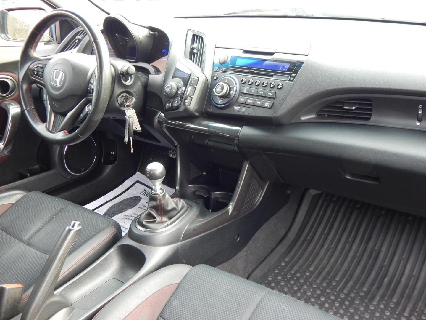 2013 Blue /black Honda CR-Z EX 6M (JHMZF1C60DS) with an 1.5L L4 SOHC 16V HYBRID engine, 6-Speed Manual transmission, located at 6528 Lower York Road, New Hope, PA, 18938, (215) 862-9555, 40.358707, -74.977882 - 2013 Honda CR-Z. EX This hatchback has a 1.5 Liter Hybrid engine with front wheel drive, 6 speed manual transmission. power windows, locks and mirrors, tilt wheel, cruise control, auto dimming mirror, AM/FM/CD/Aux, back up camera, keyless entry with 2 Master keys, front/side air bags, front/rear c - Photo#13