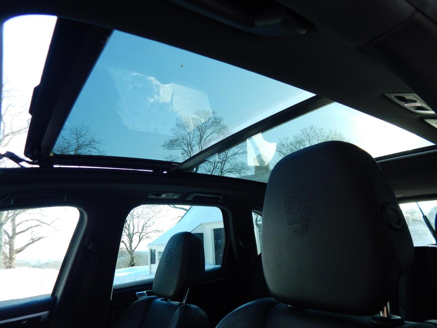 2014 Gray /Black Leather Porsche Cayenne Platinum Edition (WP1AA2A2XEL) with an 3.6L V6 DOHC 24V engine, Automatic transmission, located at 6528 Lower York Road, New Hope, PA, 18938, (215) 862-9555, 40.358707, -74.977882 - Photo#30