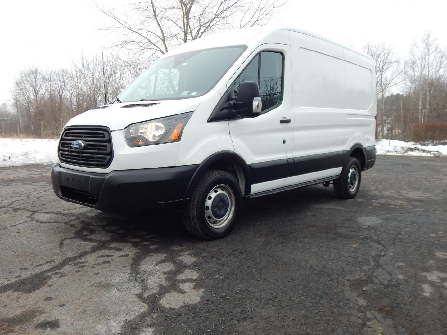 2017 White /Dk grey cloth Ford Transit 250 Van Med. Roof w/Sliding Pass. 130-in. WB (1FTYR1CM5HK) with an 3.7L V6 DOHC 24V engine, 6A transmission, located at 6528 Lower York Road, New Hope, PA, 18938, (215) 862-9555, 40.358707, -74.977882 - Photo#0