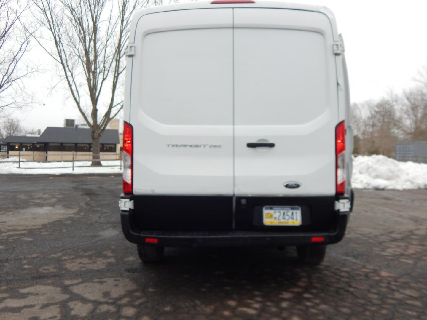 2017 White /Dk grey cloth Ford Transit 250 Van Med. Roof w/Sliding Pass. 130-in. WB (1FTYR1CM5HK) with an 3.7L V6 DOHC 24V engine, 6A transmission, located at 6528 Lower York Road, New Hope, PA, 18938, (215) 862-9555, 40.358707, -74.977882 - Photo#14