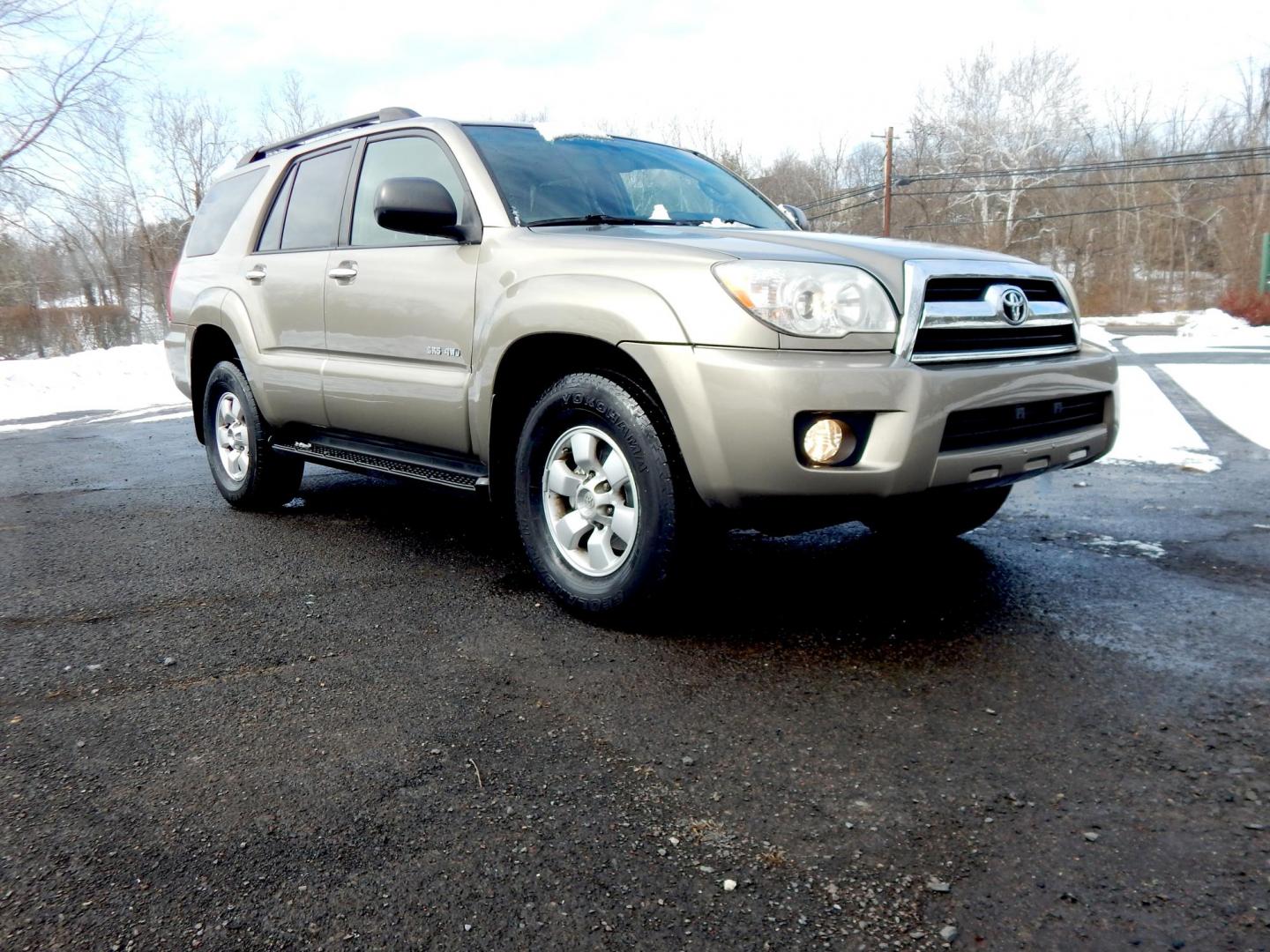 2007 Gold /Tan Cloth Toyota 4Runner Sport Edition 4WD (JTEBU14RX70) with an 4.0L V6 DOHC 24V engine, 5-Speed Automatic Overdrive transmission, located at 6528 Lower York Road, New Hope, PA, 18938, (215) 862-9555, 40.358707, -74.977882 - 2007 Toyota 4 Runner SR5.......4.0 Liter V6 engine runs great, automatic transmission shifts on time, 4 wheel drive, tilt wheel, cruise control, power windows, mirrors, central locking system, dual front air bags, and an AM/FM/CD sound system, alloy wheels and more. call to make an appointment to lo - Photo#0