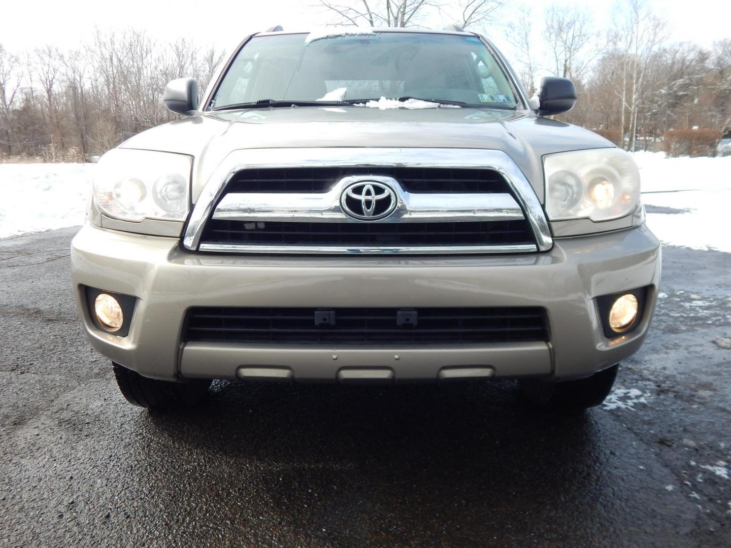 2007 Gold /Tan Cloth Toyota 4Runner Sport Edition 4WD (JTEBU14RX70) with an 4.0L V6 DOHC 24V engine, 5-Speed Automatic Overdrive transmission, located at 6528 Lower York Road, New Hope, PA, 18938, (215) 862-9555, 40.358707, -74.977882 - 2007 Toyota 4 Runner SR5.......4.0 Liter V6 engine runs great, automatic transmission shifts on time, 4 wheel drive, tilt wheel, cruise control, power windows, mirrors, central locking system, dual front air bags, and an AM/FM/CD sound system, alloy wheels and more. call to make an appointment to lo - Photo#6