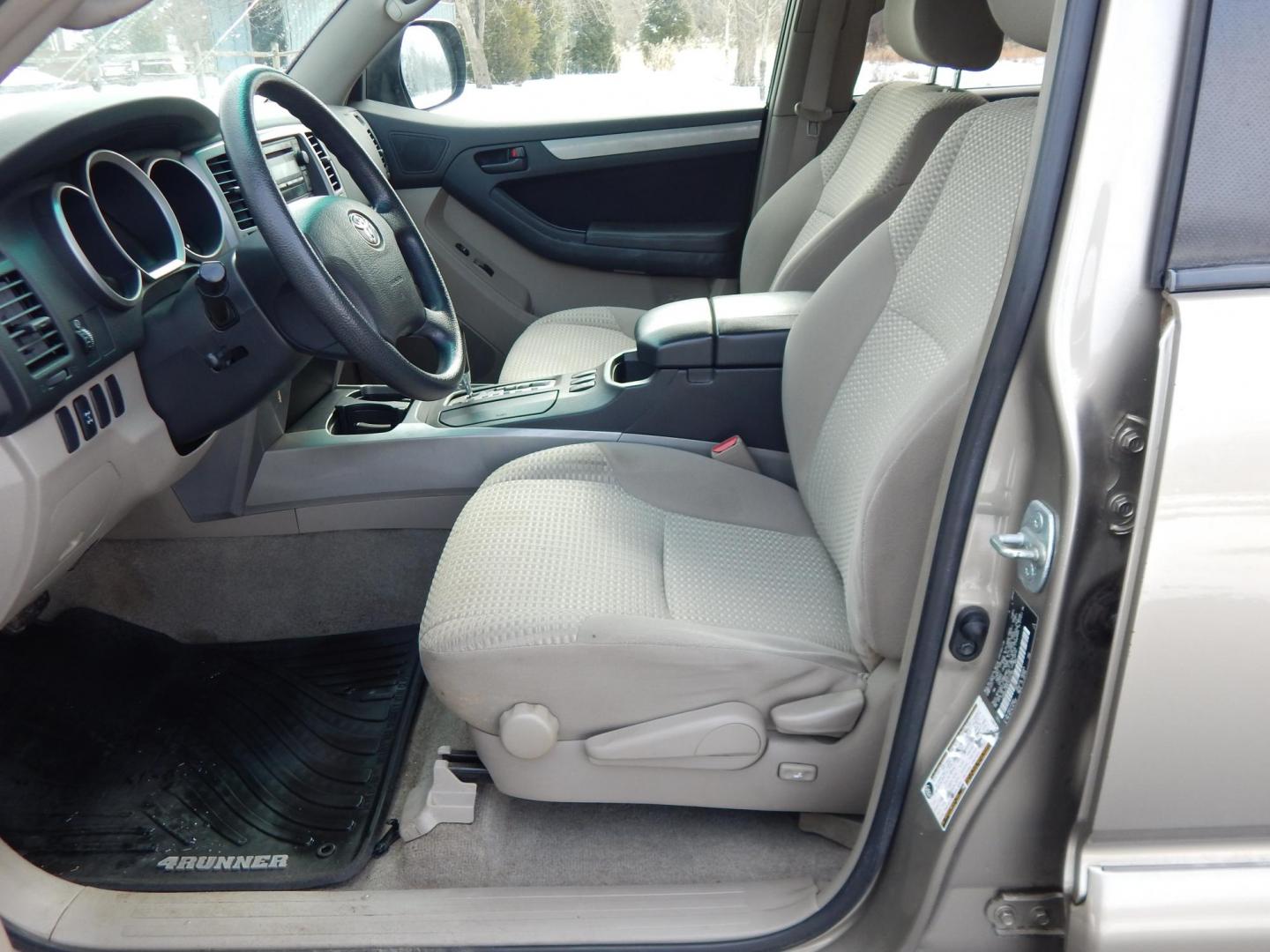 2007 Gold /Tan Cloth Toyota 4Runner Sport Edition 4WD (JTEBU14RX70) with an 4.0L V6 DOHC 24V engine, 5-Speed Automatic Overdrive transmission, located at 6528 Lower York Road, New Hope, PA, 18938, (215) 862-9555, 40.358707, -74.977882 - 2007 Toyota 4 Runner SR5.......4.0 Liter V6 engine runs great, automatic transmission shifts on time, 4 wheel drive, tilt wheel, cruise control, power windows, mirrors, central locking system, dual front air bags, and an AM/FM/CD sound system, alloy wheels and more. call to make an appointment to lo - Photo#11