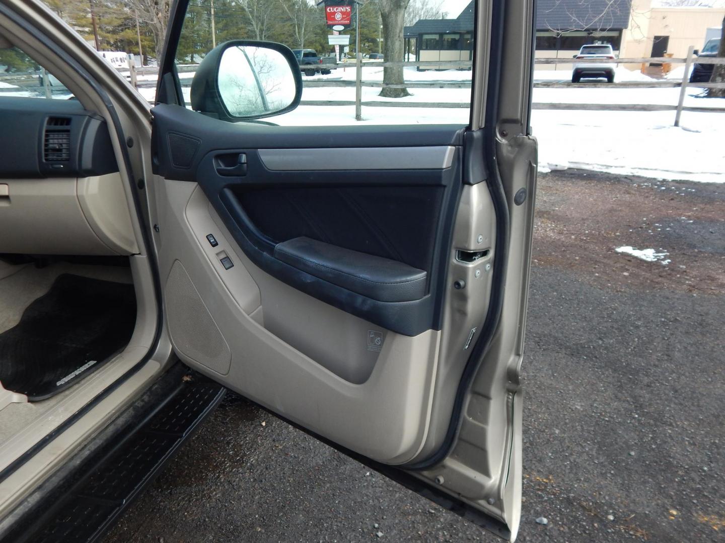 2007 Gold /Tan Cloth Toyota 4Runner Sport Edition 4WD (JTEBU14RX70) with an 4.0L V6 DOHC 24V engine, 5-Speed Automatic Overdrive transmission, located at 6528 Lower York Road, New Hope, PA, 18938, (215) 862-9555, 40.358707, -74.977882 - 2007 Toyota 4 Runner SR5.......4.0 Liter V6 engine runs great, automatic transmission shifts on time, 4 wheel drive, tilt wheel, cruise control, power windows, mirrors, central locking system, dual front air bags, and an AM/FM/CD sound system, alloy wheels and more. call to make an appointment to lo - Photo#14