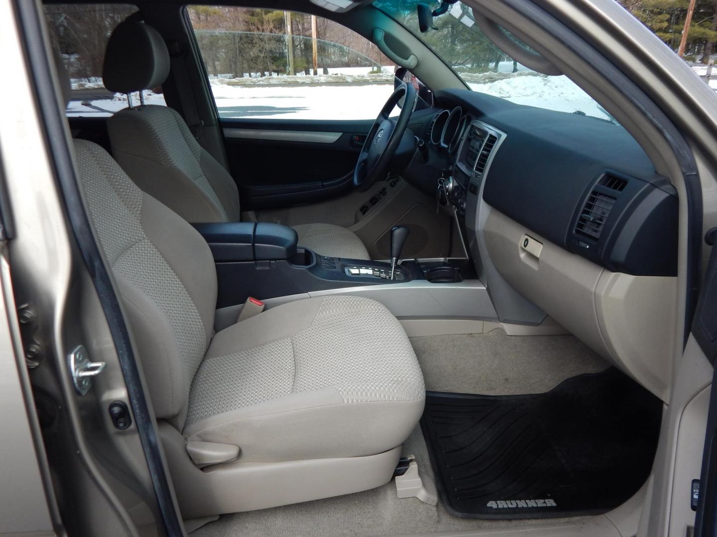 2007 Gold /Tan Cloth Toyota 4Runner Sport Edition 4WD (JTEBU14RX70) with an 4.0L V6 DOHC 24V engine, 5-Speed Automatic Overdrive transmission, located at 6528 Lower York Road, New Hope, PA, 18938, (215) 862-9555, 40.358707, -74.977882 - 2007 Toyota 4 Runner SR5.......4.0 Liter V6 engine runs great, automatic transmission shifts on time, 4 wheel drive, tilt wheel, cruise control, power windows, mirrors, central locking system, dual front air bags, and an AM/FM/CD sound system, alloy wheels and more. call to make an appointment to lo - Photo#15