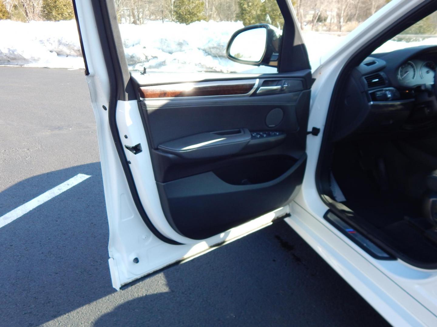 2016 White /Black BMW X3 (5UXWX9C58G0) with an 2.0L Turbo engine, Automatic transmission, located at 6528 Lower York Road, New Hope, PA, 18938, (215) 862-9555, 40.358707, -74.977882 - Here we have a very good looking, fun and comfortable to drive, BMW X3 with a 2.0L 4 cylinder turbo engine that puts power to all four wheels via a smooth shifting automatic transmission. Options include: black leather with wood trim, panoramic sunroof, dual power seats, 360 camera, dual climate con - Photo#8