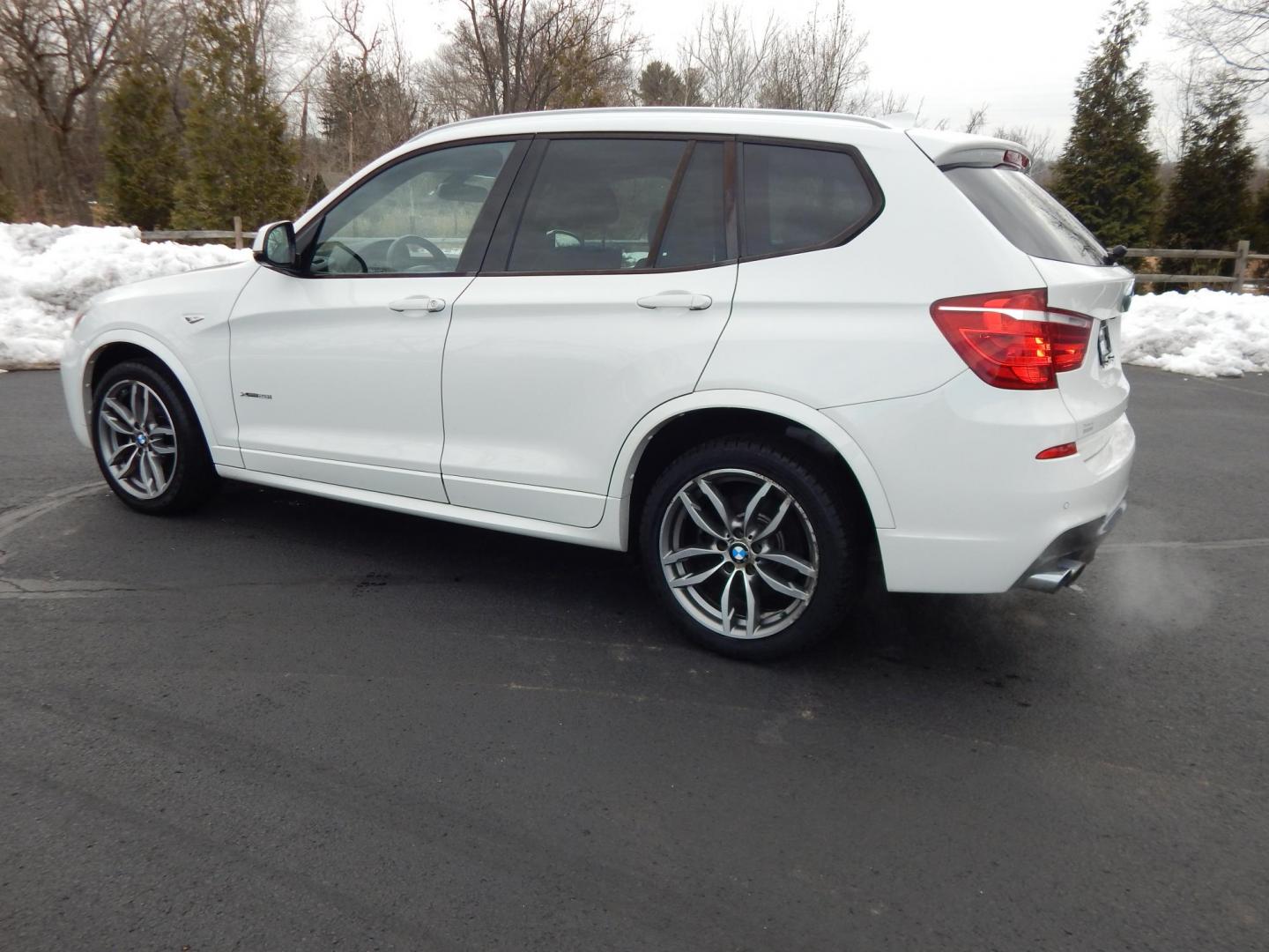 2016 White /Black BMW X3 (5UXWX9C58G0) with an 2.0L Turbo engine, Automatic transmission, located at 6528 Lower York Road, New Hope, PA, 18938, (215) 862-9555, 40.358707, -74.977882 - Here we have a very good looking, fun and comfortable to drive, BMW X3 with a 2.0L 4 cylinder turbo engine that puts power to all four wheels via a smooth shifting automatic transmission. Options include: black leather with wood trim, panoramic sunroof, dual power seats, 360 camera, dual climate con - Photo#4