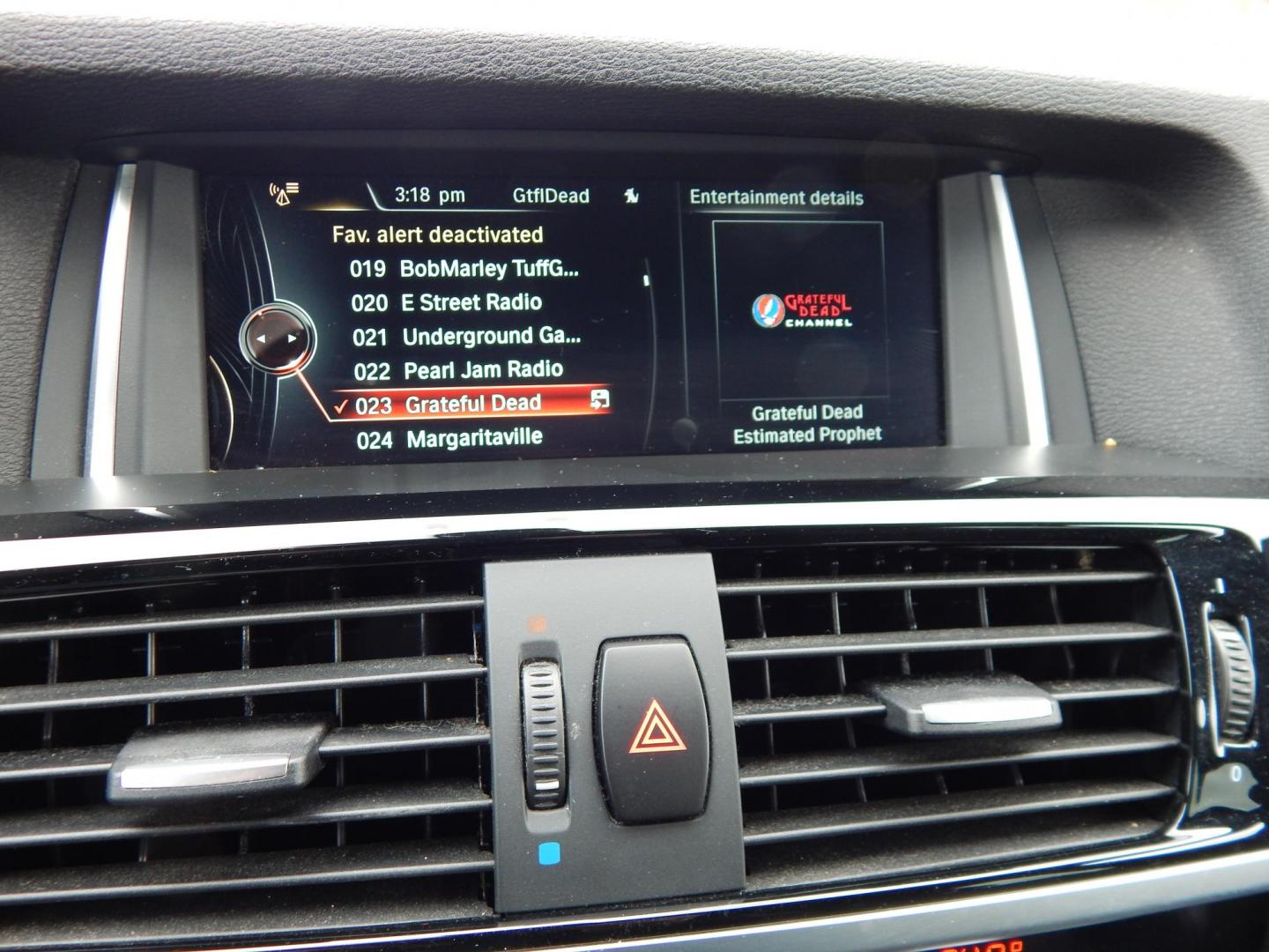 2016 White /Black BMW X3 (5UXWX9C58G0) with an 2.0L Turbo engine, Automatic transmission, located at 6528 Lower York Road, New Hope, PA, 18938, (215) 862-9555, 40.358707, -74.977882 - Here we have a very good looking, fun and comfortable to drive, BMW X3 with a 2.0L 4 cylinder turbo engine that puts power to all four wheels via a smooth shifting automatic transmission. Options include: black leather with wood trim, panoramic sunroof, dual power seats, 360 camera, dual climate con - Photo#34