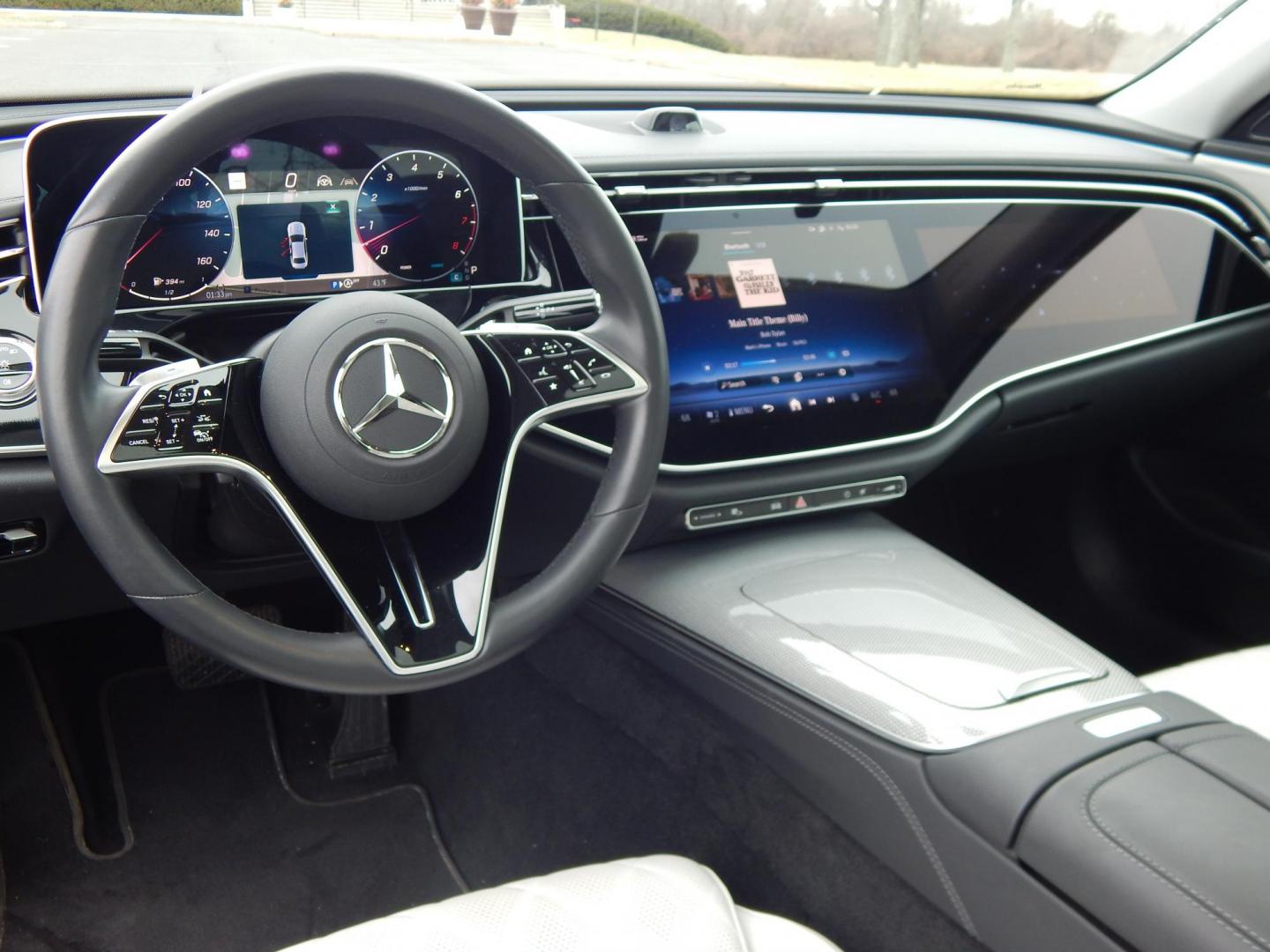 2024 grey /white Mercedes-Benz E-Class E450 Sedan 4MATIC (W1KLF6BB4RA) with an 3.0L V6 DOHC 24V engine, 9A transmission, located at 6528 Lower York Road, New Hope, PA, 18938, (215) 862-9555, 40.358707, -74.977882 - This 2024 E Class Mercedes has a $94,000 list price. Will list options and have picture of window sticker. Call at. 215-862-9555 to set up a test drive. Still as new. The price excludes tax, tags and our dealer fee of $297.50. One year left on Factory Warranty, regular servicing, no accidents. - Photo#14