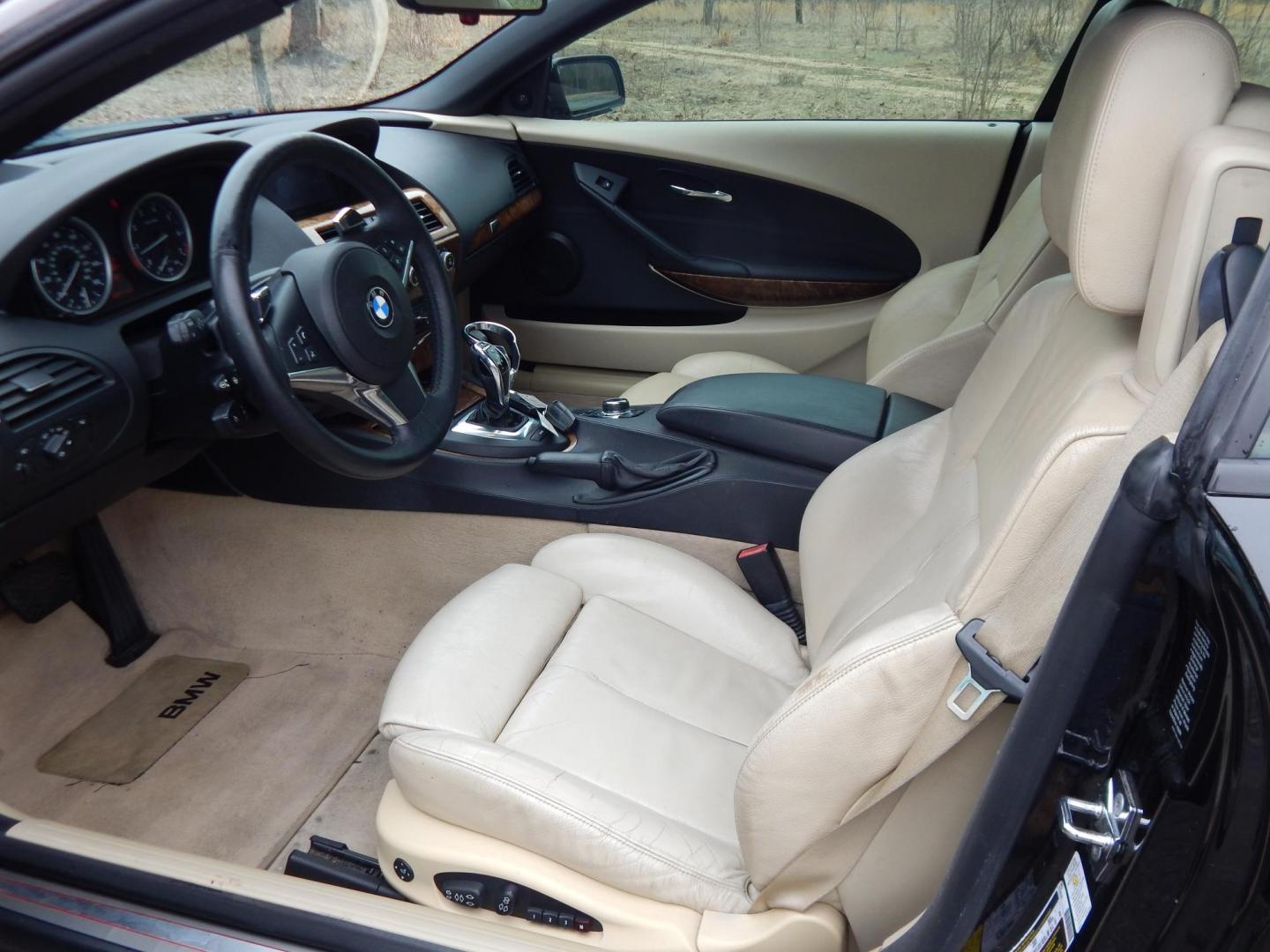 2009 Black /Tan BMW 6-Series 650i Convertible Sport (WBAEB53569C) with an 4.8L V8 DOHC 32V engine, Automatic transmission, located at 6528 Lower York Road, New Hope, PA, 18938, (215) 862-9555, 40.358707, -74.977882 - Here we have a very cool BMW 650i convertible with a 4.8L V8 putting power to the rear wheels via an automatic transmission. Options include: tan leather with wood trim, power seats, heated front seats, heated steering wheel, dual climate controls, power convertible top, AM/FM/SAT/CD/AUX radio, powe - Photo#10