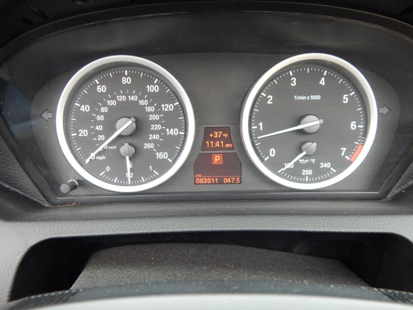 2009 Black /Tan BMW 6-Series 650i Convertible Sport (WBAEB53569C) with an 4.8L V8 DOHC 32V engine, Automatic transmission, located at 6528 Lower York Road, New Hope, PA, 18938, (215) 862-9555, 40.358707, -74.977882 - Here we have a very cool BMW 650i convertible with a 4.8L V8 putting power to the rear wheels via an automatic transmission. Options include: tan leather with wood trim, power seats, heated front seats, heated steering wheel, dual climate controls, power convertible top, AM/FM/SAT/CD/AUX radio, powe - Photo#24