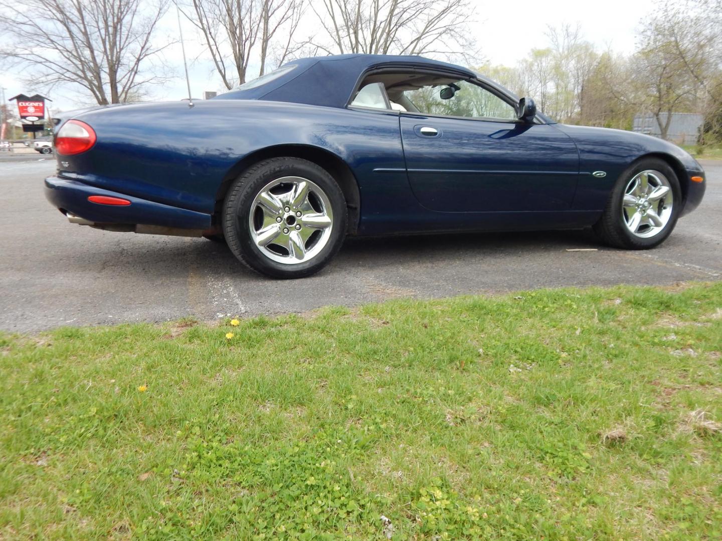 2000 Blue Jaguar XK8 Convertible (SAJJA42C6YN) with an 4.0L V8 DOHC 32V engine, 5-Speed Automatic Overdrive transmission, located at 6528 Lower York Road, New Hope, PA, 18938, (215) 862-9555, 40.358707, -74.977882 - 2000 Jaguar XK 8. Roadster......8 cylinder engine runs well, automatic transmission shifts on time, this is a 2 owner automobile showing 37 service records on a clean car fax. Although the body and interior are a little rough around, we have priced this Jag for someone to have a semi collectable au - Photo#8