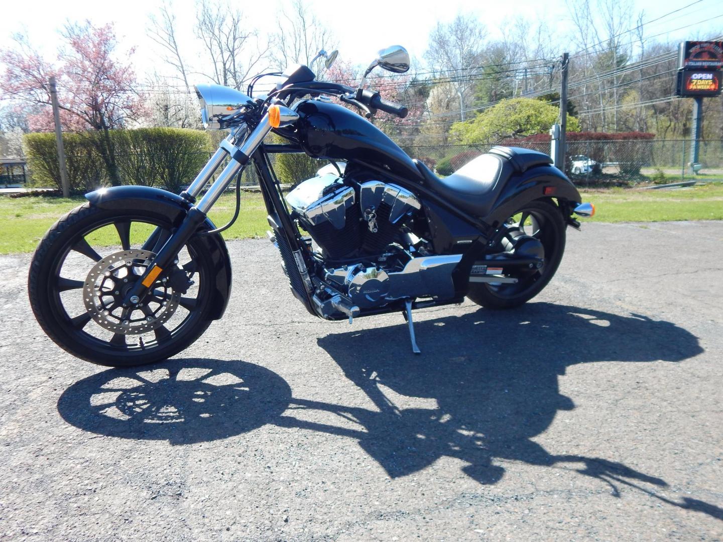 2014 Black /Black Honda Fury - (JH2SC61N5EK) with an 1312CC engine, Manual transmission, located at 6528 Lower York Road, New Hope, PA, 18938, (215) 862-9555, 40.358707, -74.977882 - 2014 Honda Fury VT1300CX – LOW MILES – CLEAN CRUISER Only 1,306 ORIGINAL MILES This is a super clean, low-mileage Honda Fury that’s ready to ride. Hard to find one with miles this low! 1300cc V-Twin 5-Speed Manual Transmission ABS Brakes Fuel Injected Recent Maintenance: Brand Ne - Photo#4