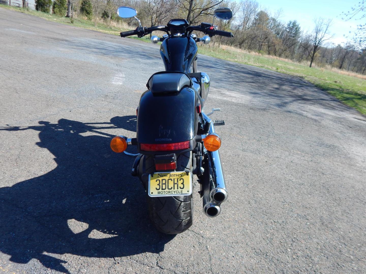 2014 Black /Black Honda Fury - (JH2SC61N5EK) with an 1312CC engine, Manual transmission, located at 6528 Lower York Road, New Hope, PA, 18938, (215) 862-9555, 40.358707, -74.977882 - 2014 Honda Fury VT1300CX – LOW MILES – CLEAN CRUISER Only 1,306 ORIGINAL MILES This is a super clean, low-mileage Honda Fury that’s ready to ride. Hard to find one with miles this low! 1300cc V-Twin 5-Speed Manual Transmission ABS Brakes Fuel Injected Recent Maintenance: Brand Ne - Photo#6