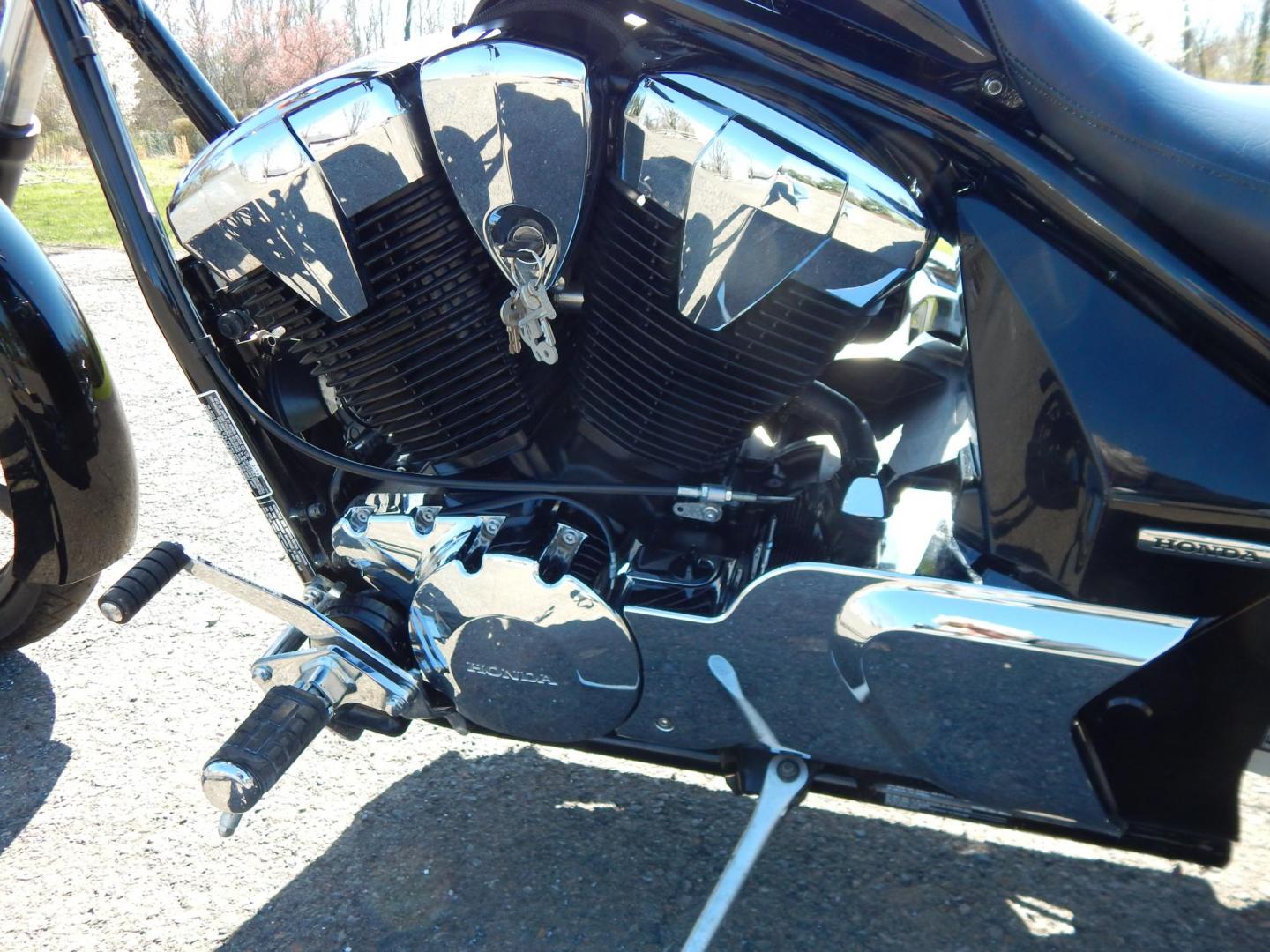 2014 Black /Black Honda Fury - (JH2SC61N5EK) with an 1312CC engine, Manual transmission, located at 6528 Lower York Road, New Hope, PA, 18938, (215) 862-9555, 40.358707, -74.977882 - 2014 Honda Fury VT1300CX – LOW MILES – CLEAN CRUISER Only 1,306 ORIGINAL MILES This is a super clean, low-mileage Honda Fury that’s ready to ride. Hard to find one with miles this low! 1300cc V-Twin 5-Speed Manual Transmission ABS Brakes Fuel Injected Recent Maintenance: Brand Ne - Photo#8