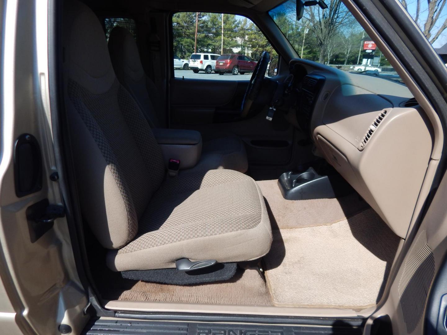 1999 Gold /Tan Ford Ranger XL SuperCab 2WD (1FTYR14V1XT) with an 3.0L V6 OHV 12V FFV engine, Automatic transmission, located at 6528 Lower York Road, New Hope, PA, 18938, (215) 862-9555, 40.358707, -74.977882 - Here we have a no accident, 3 owner Ford Ranger with a 3.0L V6 putting power to the rear wheels via an automatic transmission. Options include: tan cloth, manual seats, AM/FM/CD/TAPE radio, power windows and locks, tilt steering wheel, jump seats, 15 inch wheels, bed cap and side step. This truck ha - Photo#15